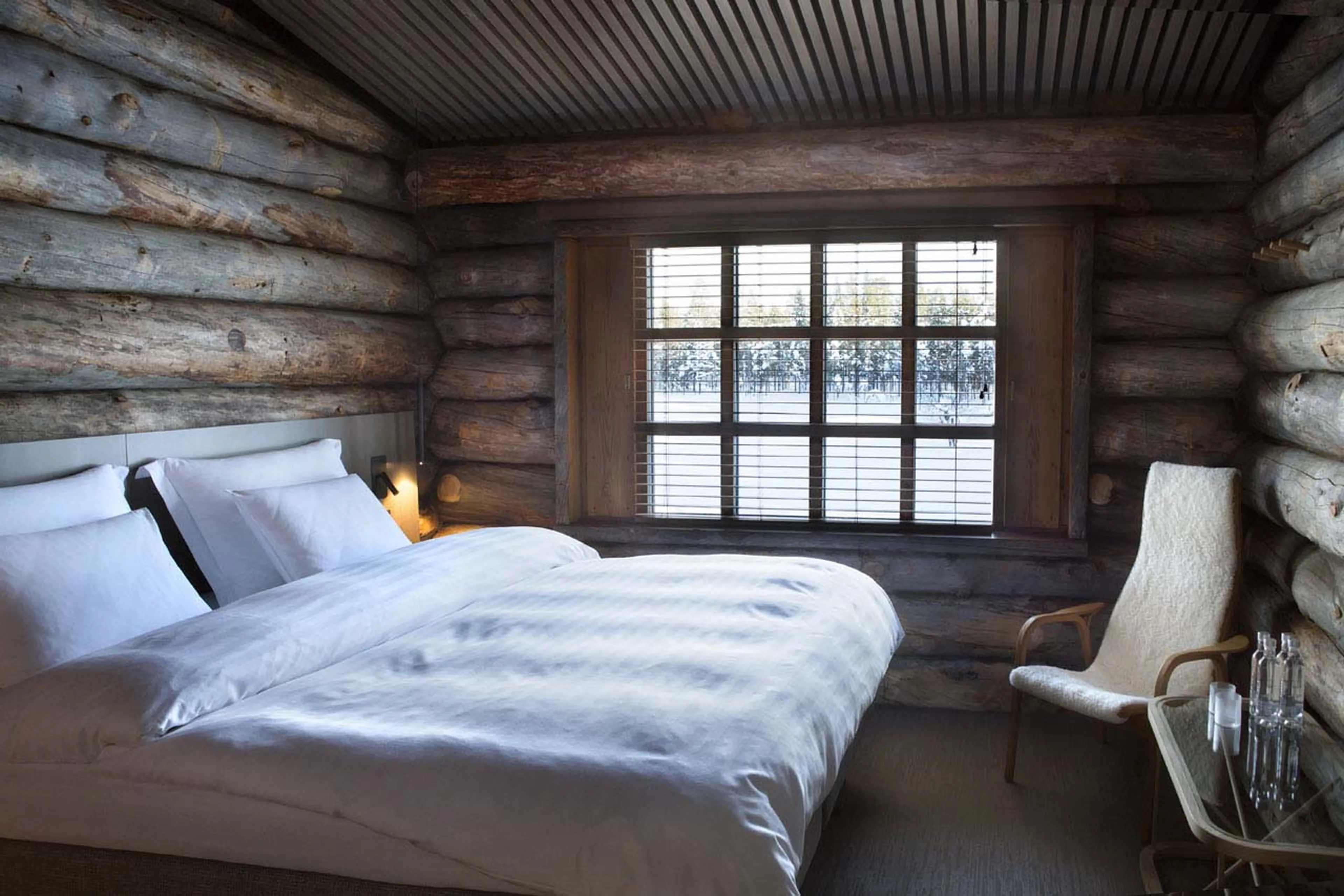Cosy double bedroom at Javri Lodge in Finland