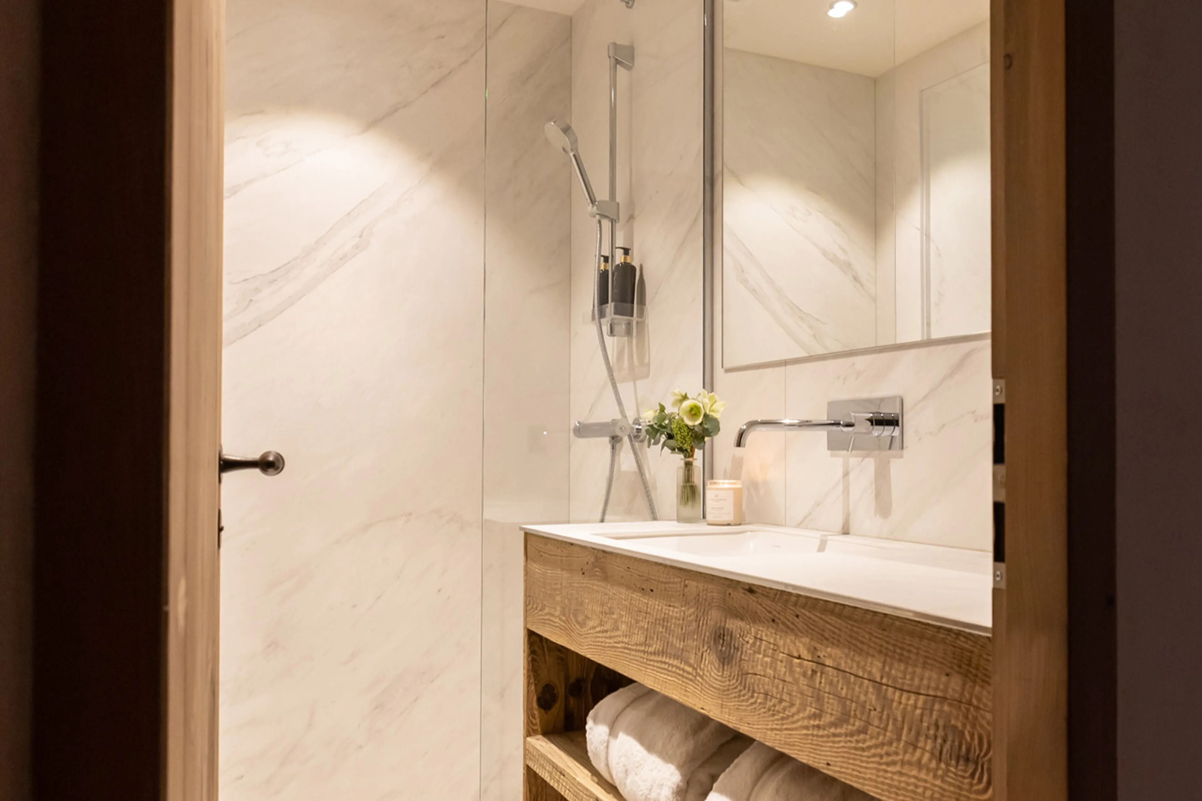 Shower room in La Ferme des Frasserands, Chamonix