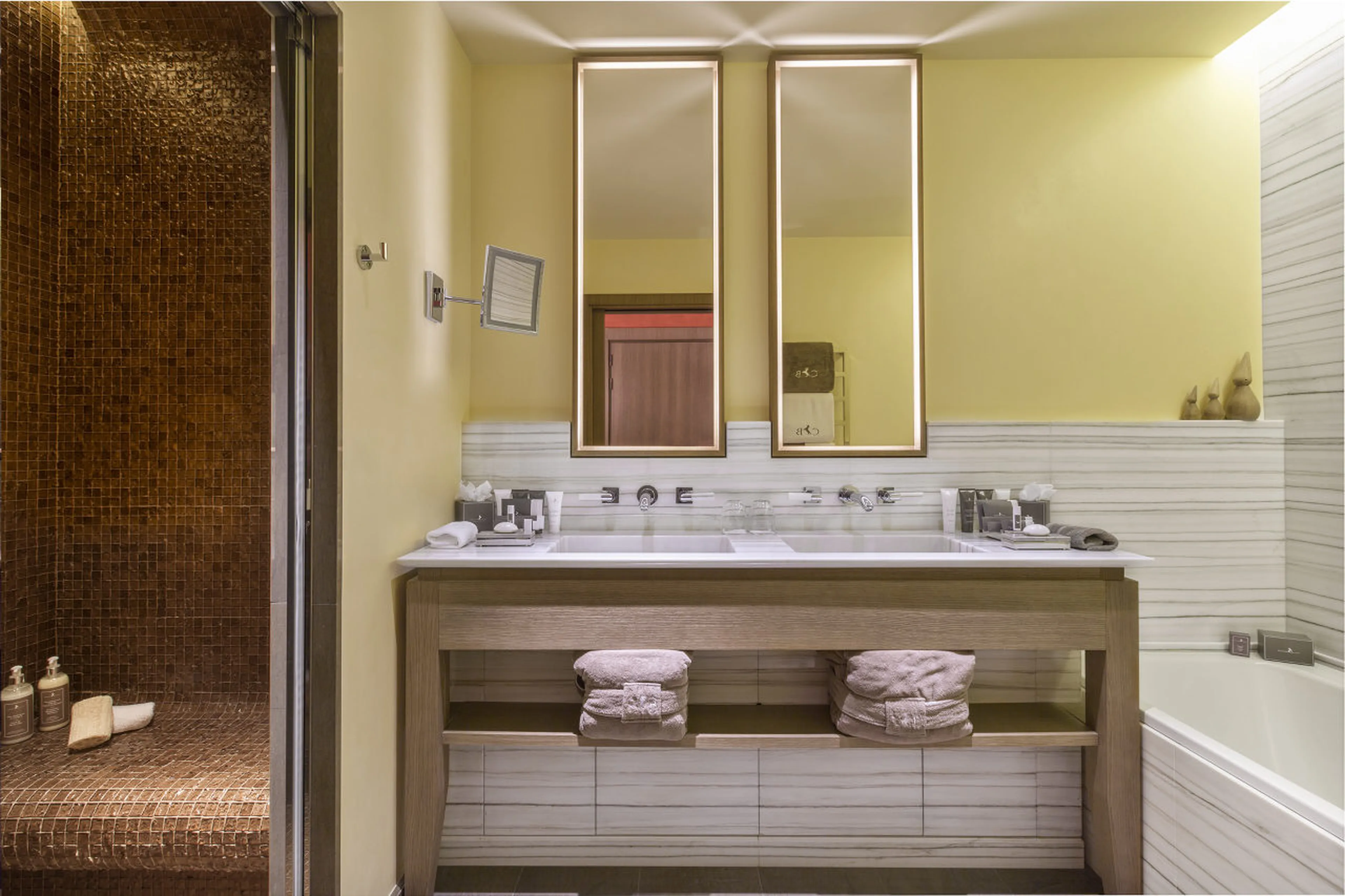 Bathroom with double basin and hammam shower in Le Chalet Cheval Blanc in Courchevel 1850