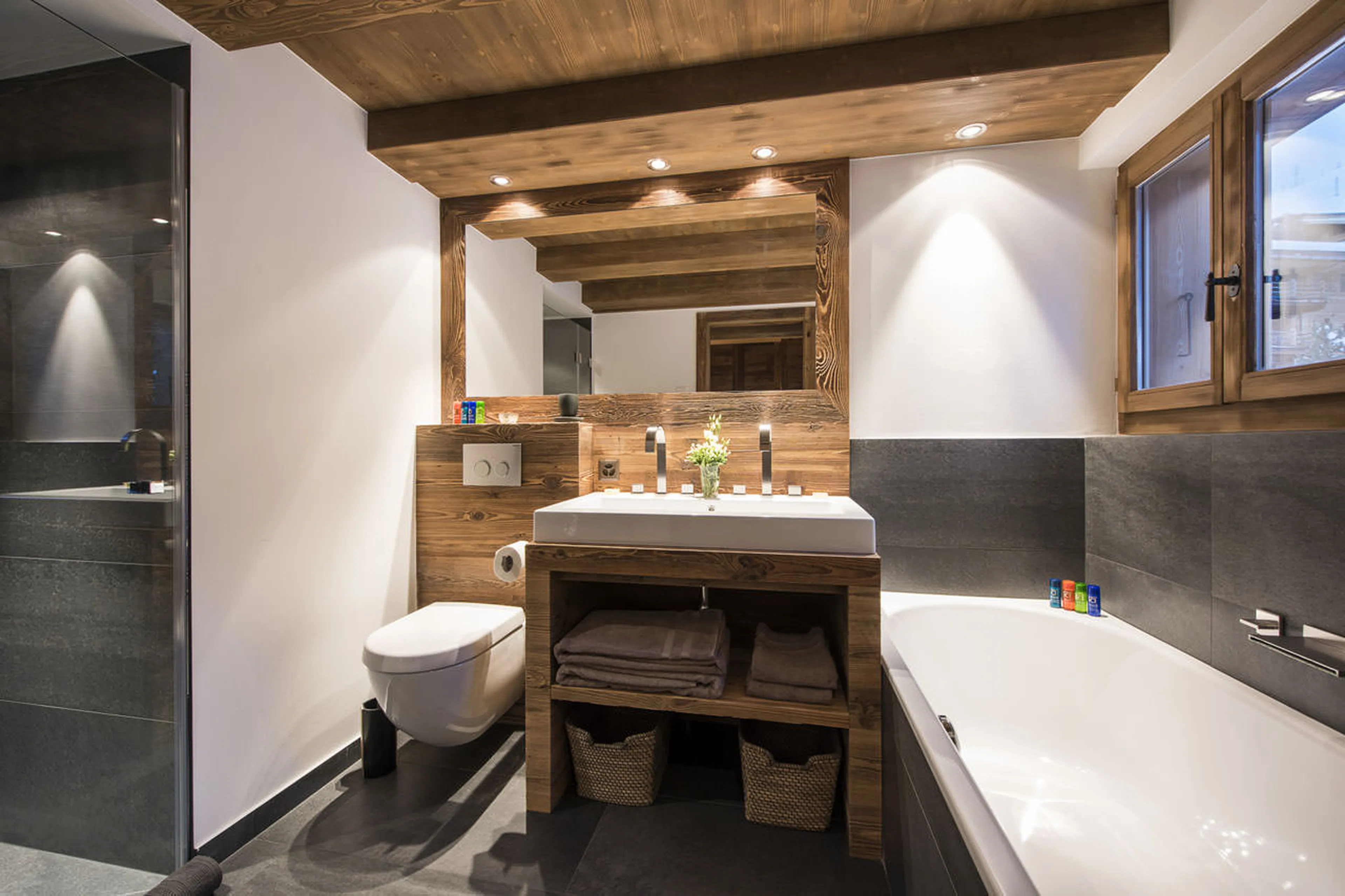 Bathroom two in Le Daray Penthouse in Verbier