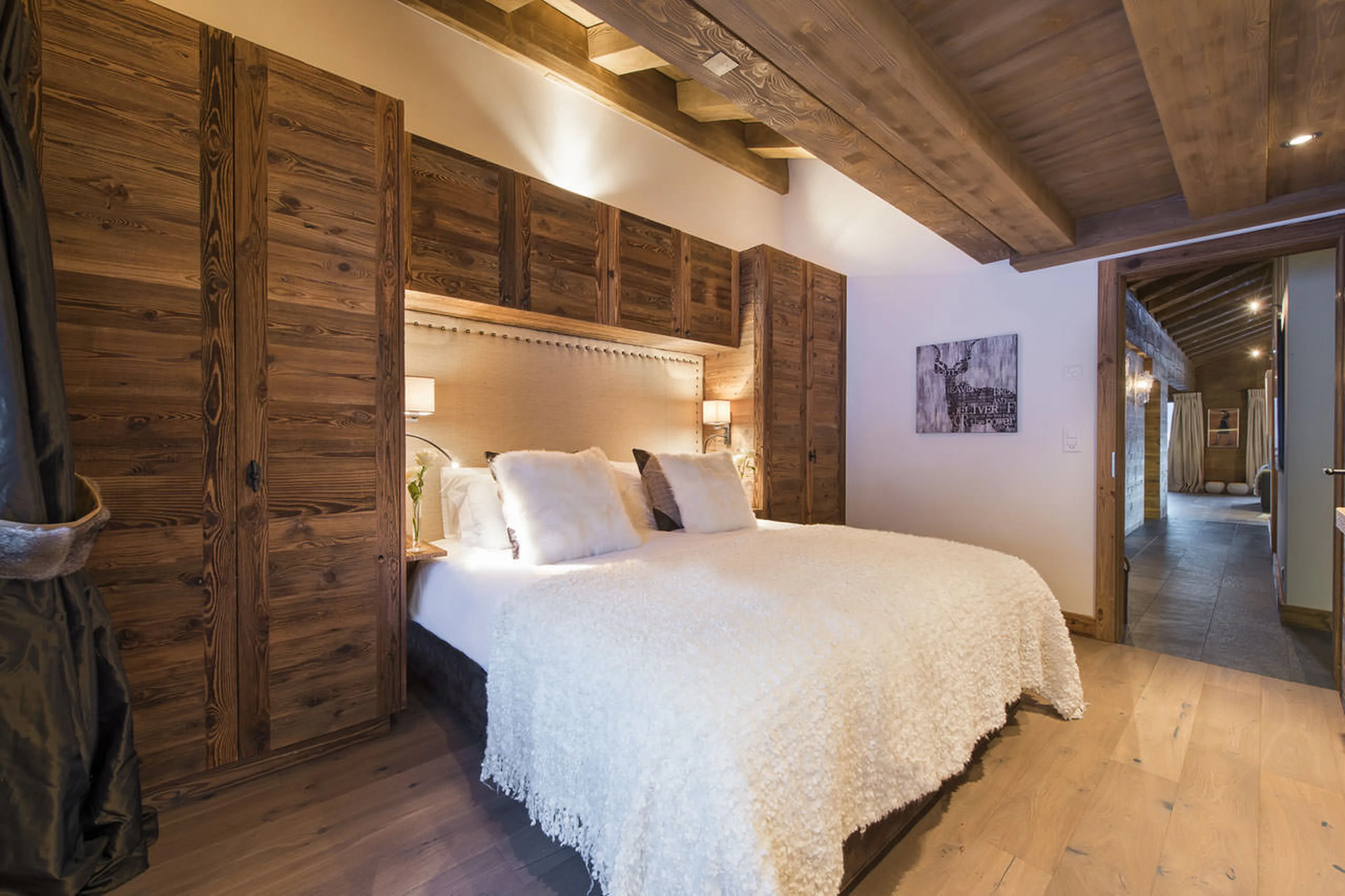 Twin/double bedroom at Le Daray Penthouse in Verbier