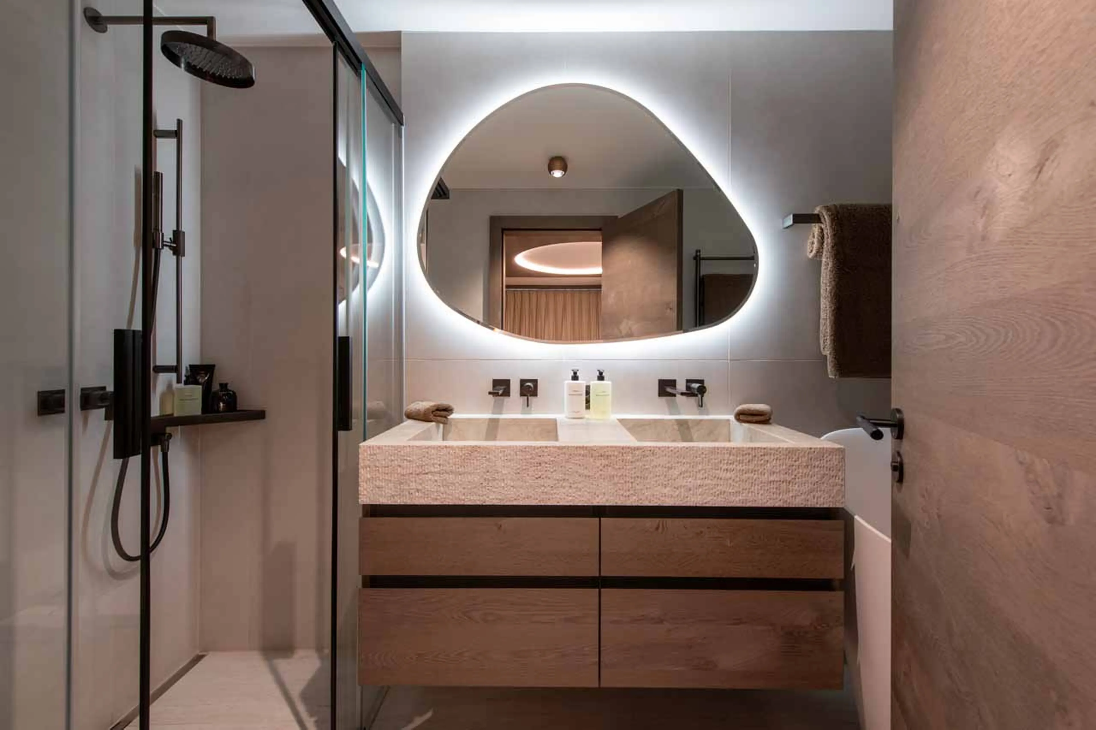 Bedroom 3 en-suite at Le Verbier View 01 in Verbier