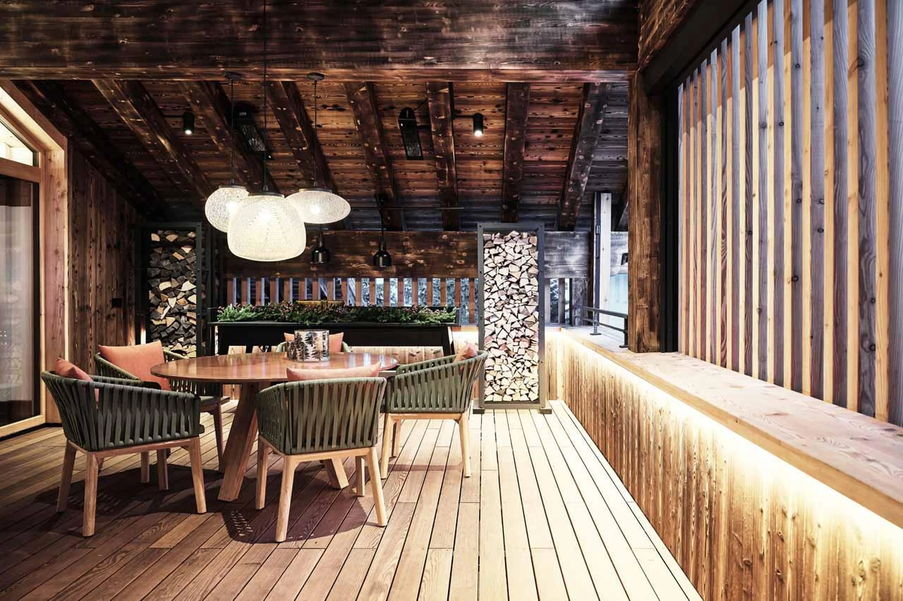 Round dining table and chairs in Lech Lodge Loft, Lech