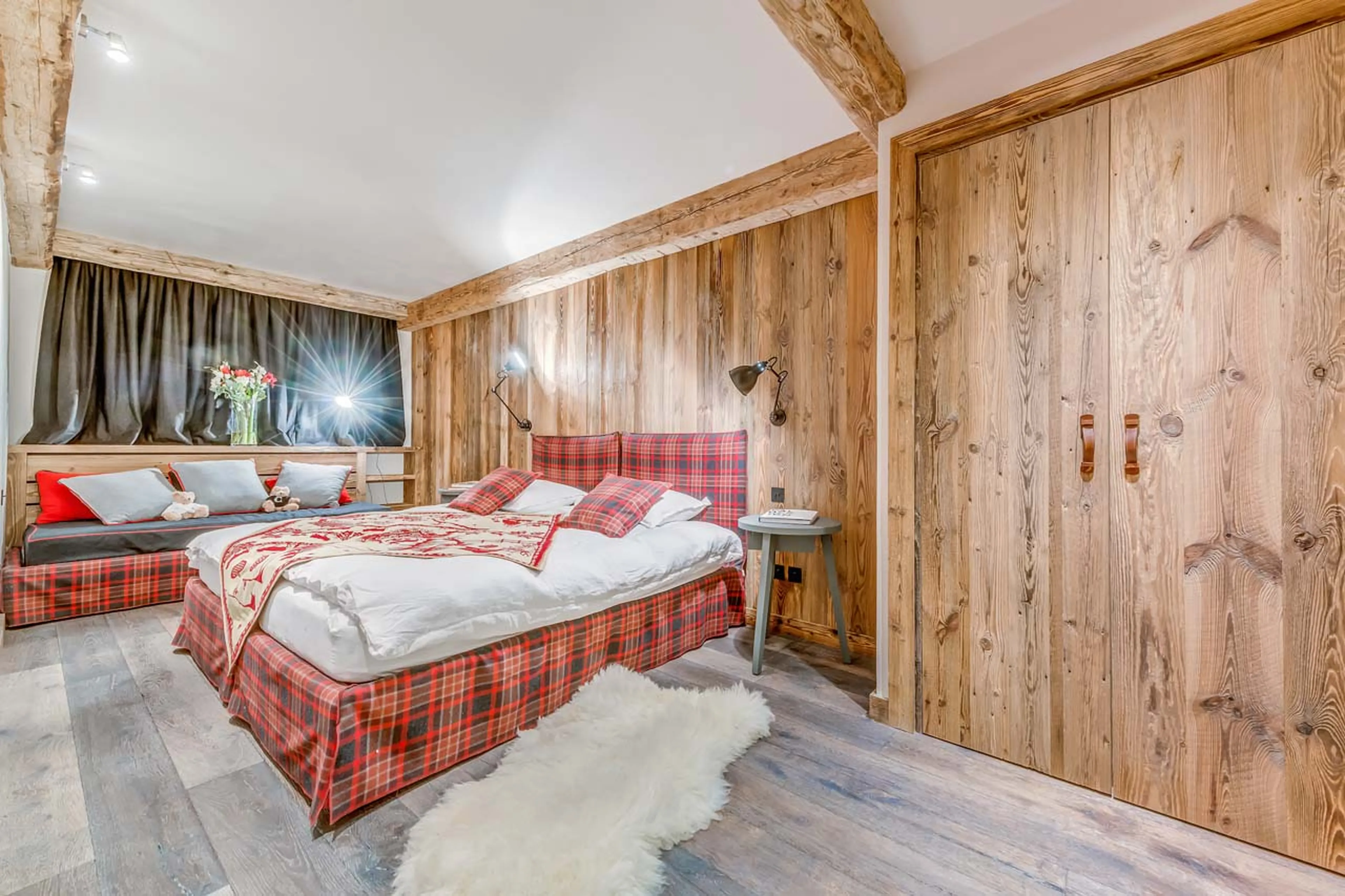 Bedroom five at Apartment Les Sorbiers in Val d'Isere