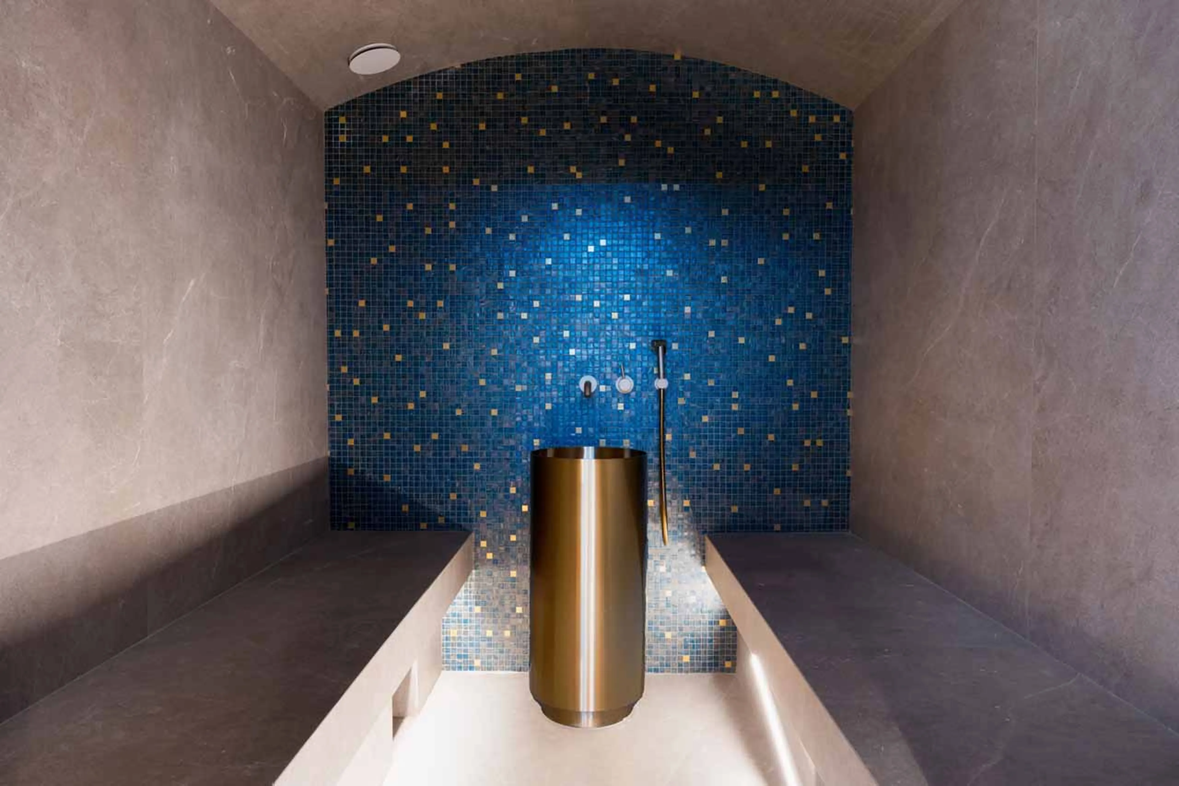 Hammam in Lord of Snow, Courchevel 1850