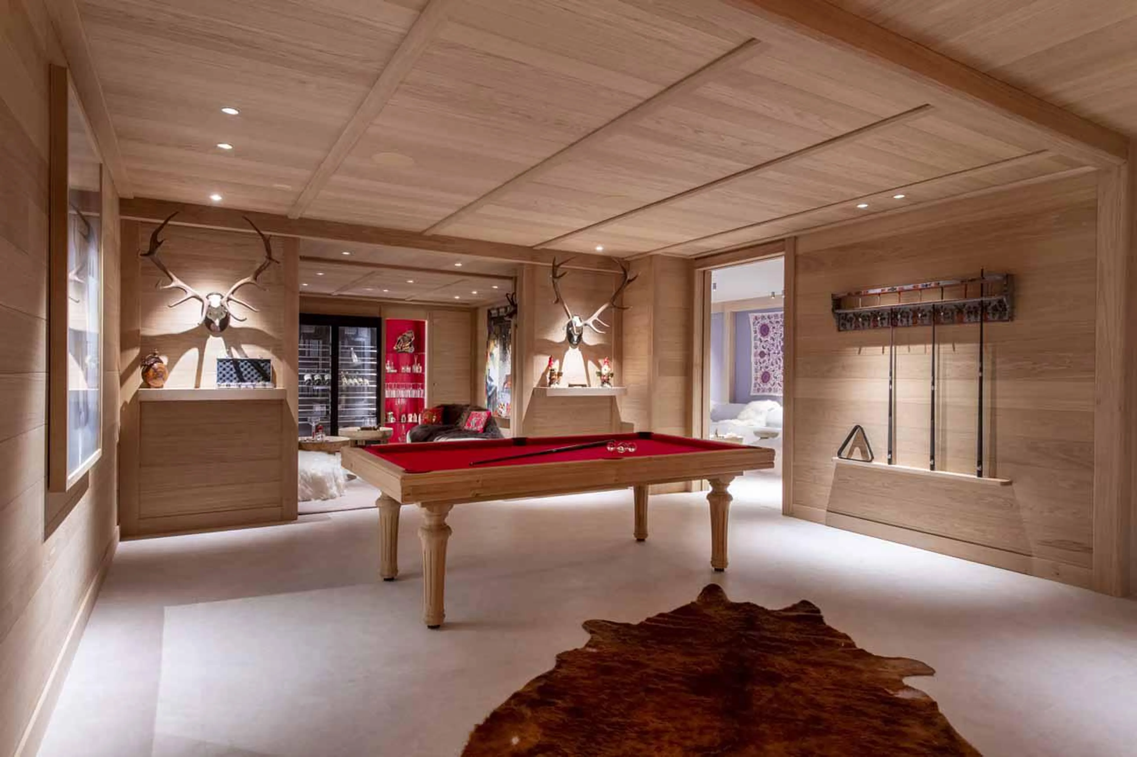 Games room with pool/snooker table in Lord of Snow, Courchevel 1850