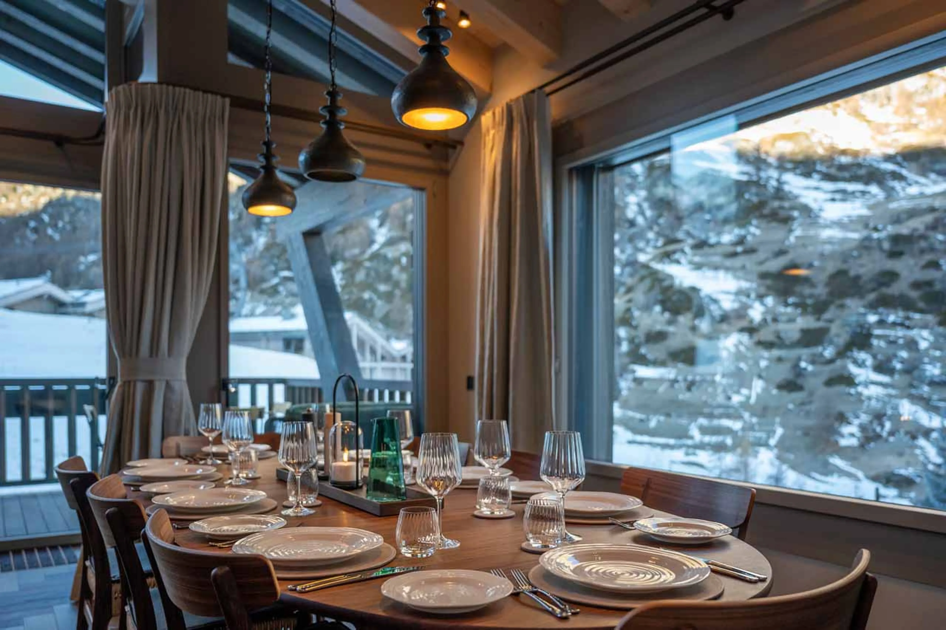 Dining area at Lyskamm Lodge in Zermatt