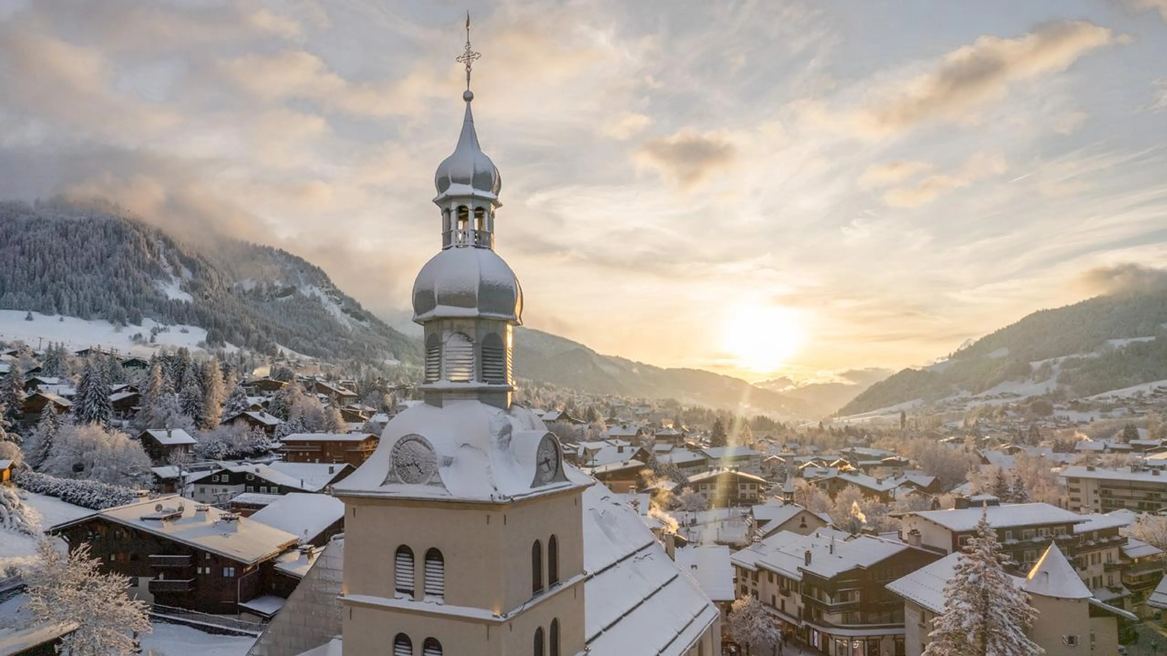Luxury chalets in Megeve ski resort