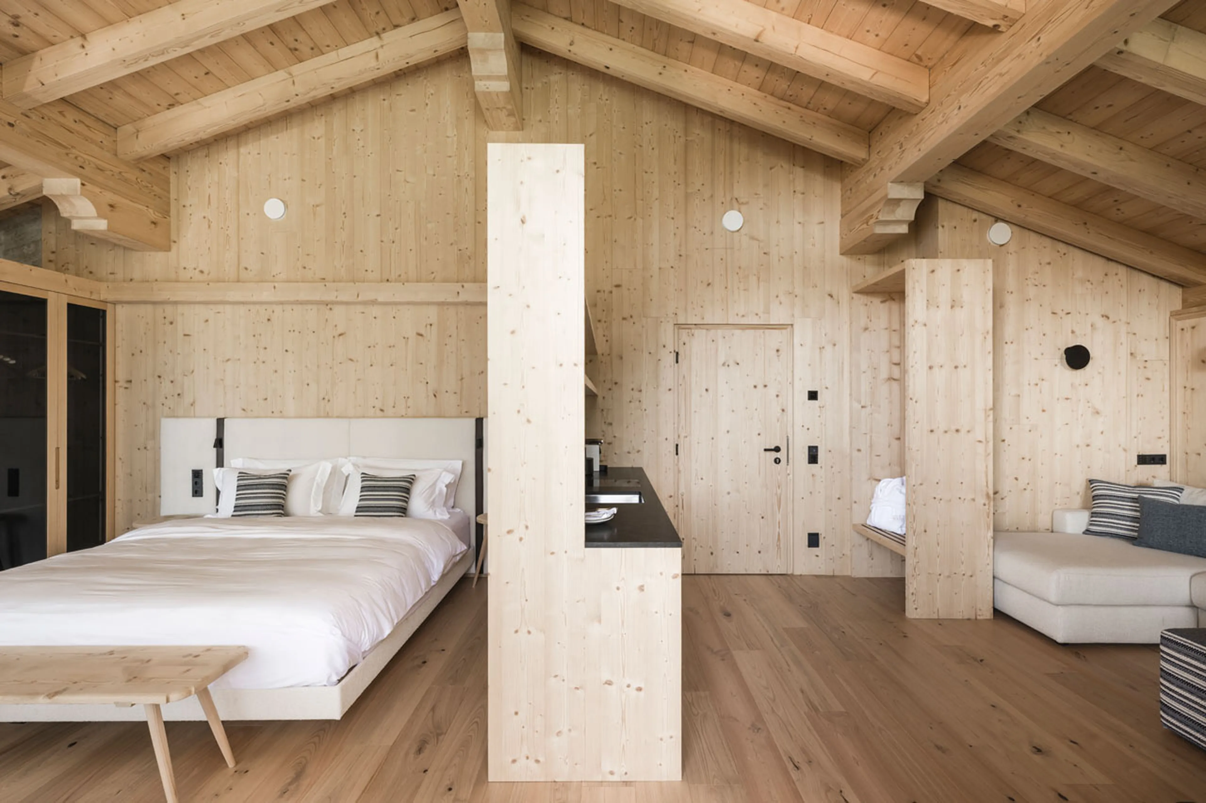 Penthouse suite at Muline Lodge in Selva