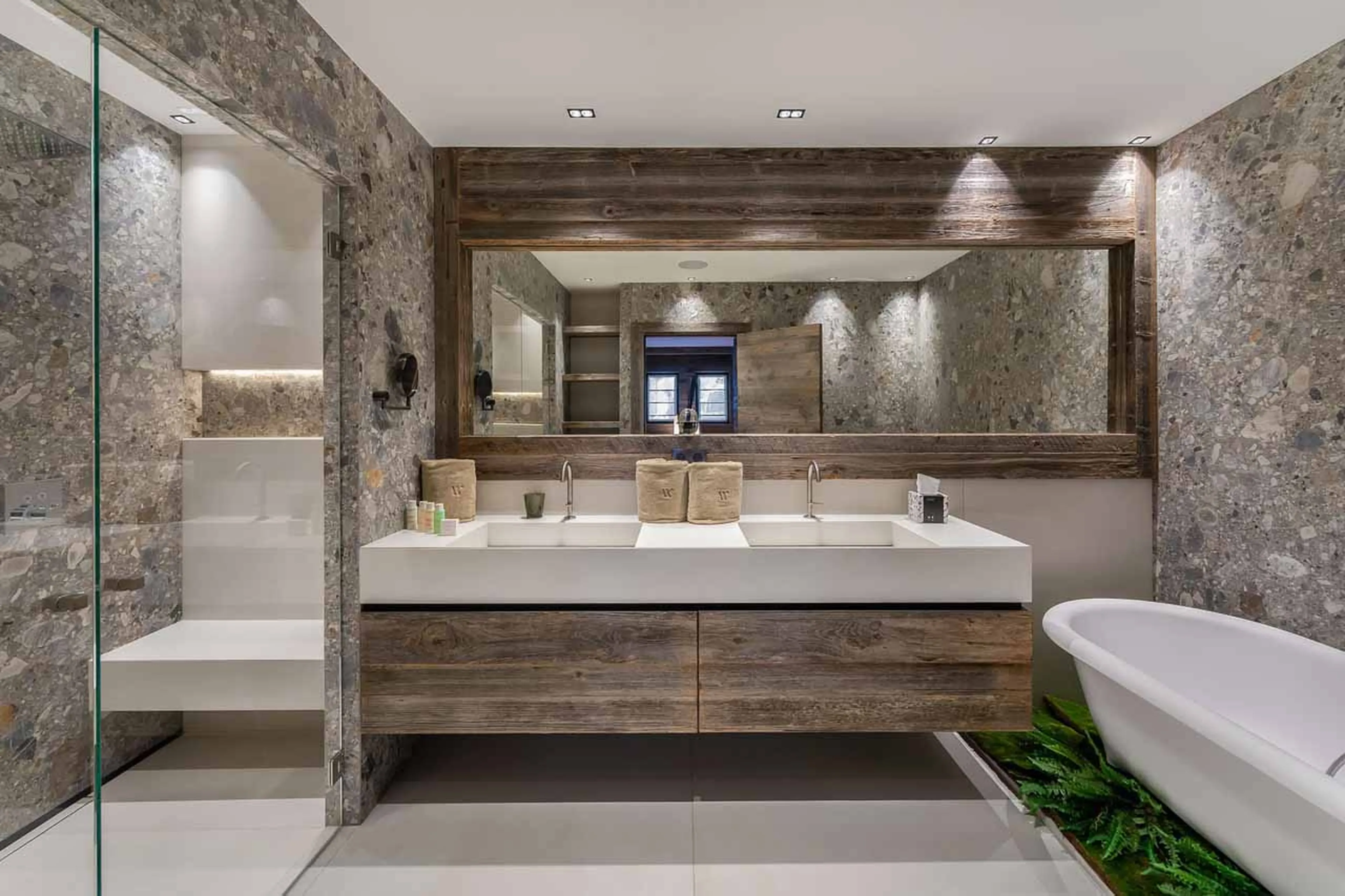 Bathroom six at Chalet White Sand in Courchevel 1550