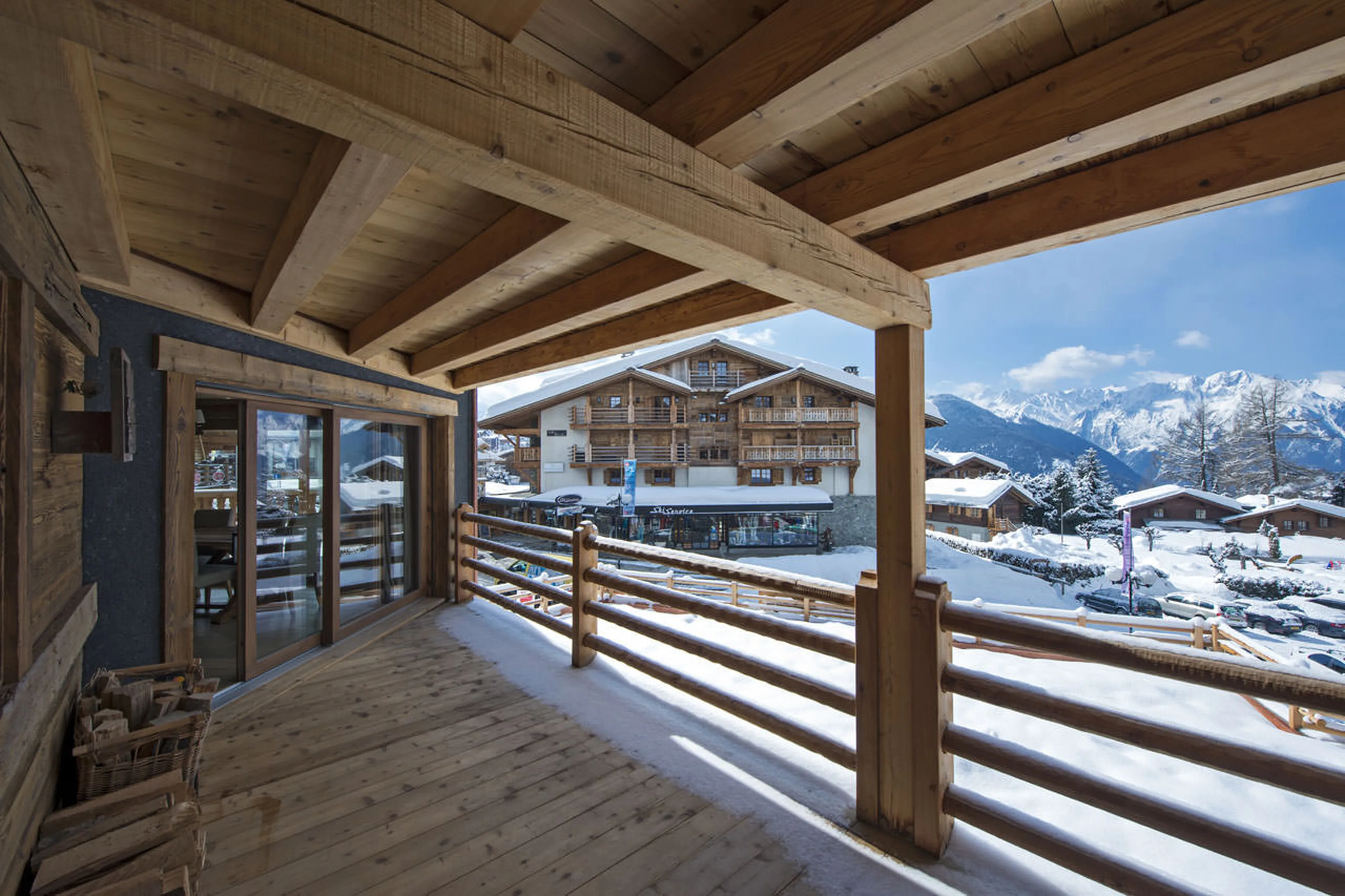 Balcony of Exterior of No. 5 Apartment 4 in Verbier