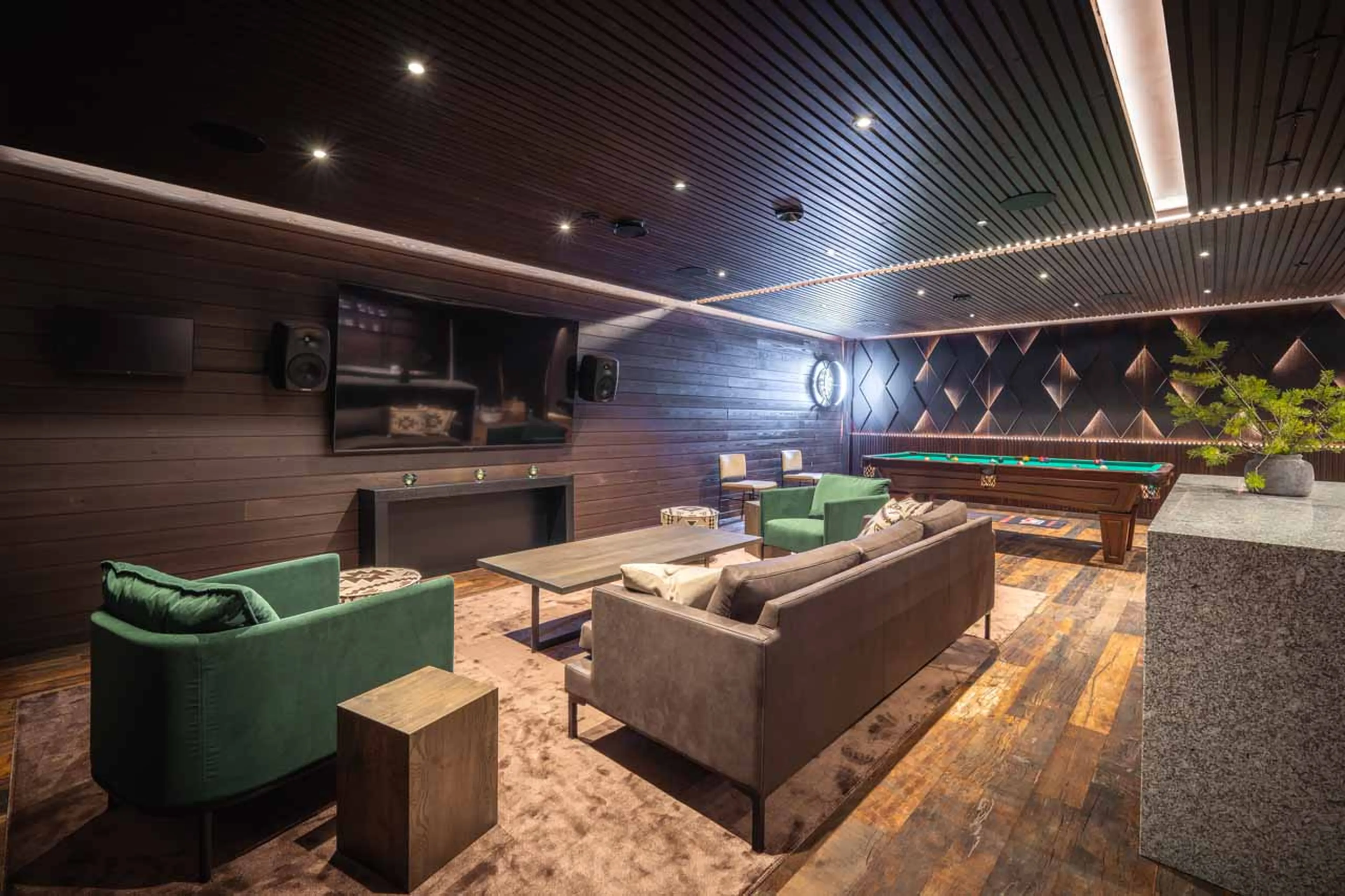 Games room at Octola II Lodge in Finland