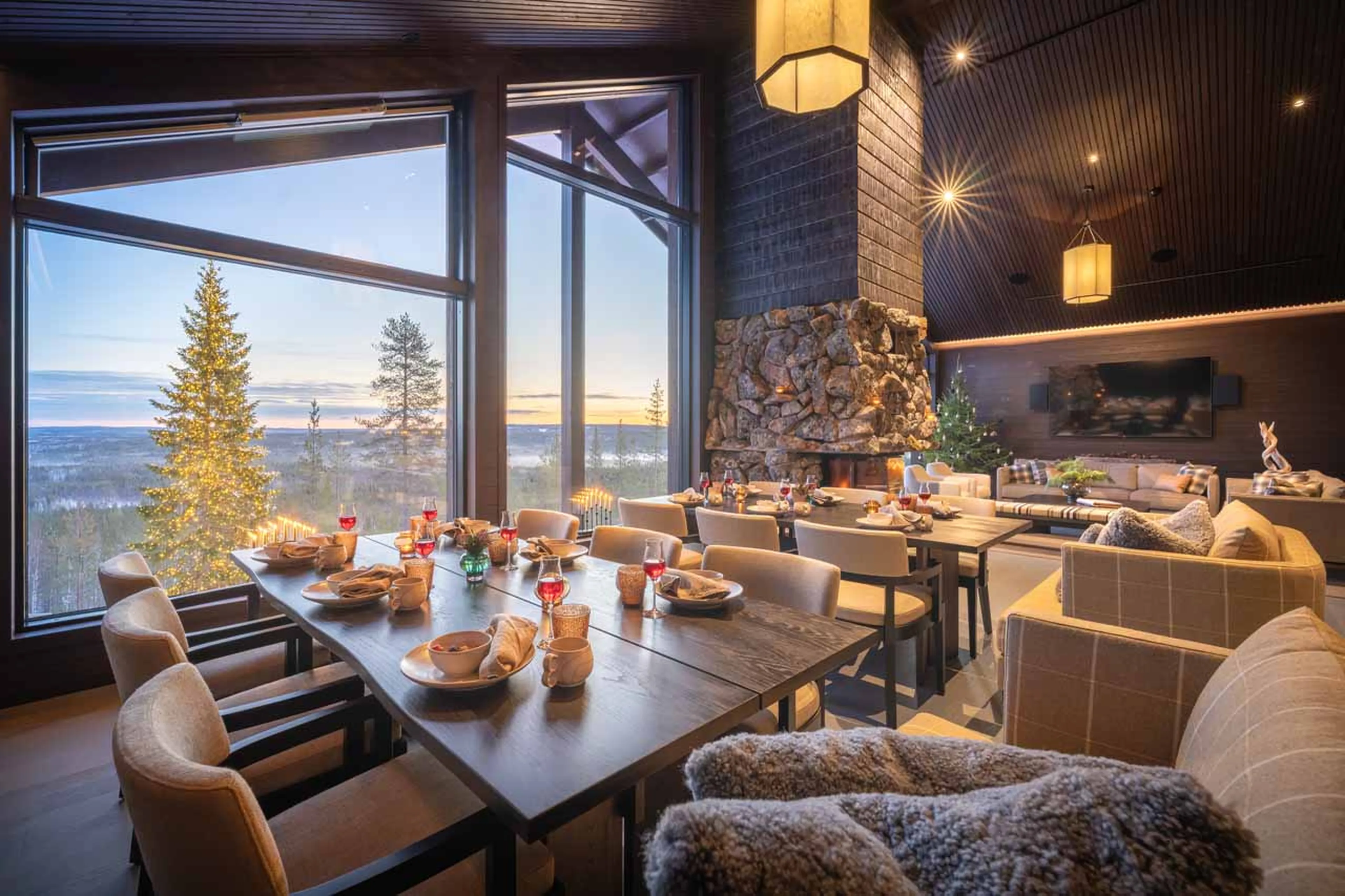 Dining area at Octola II Lodge in Finland