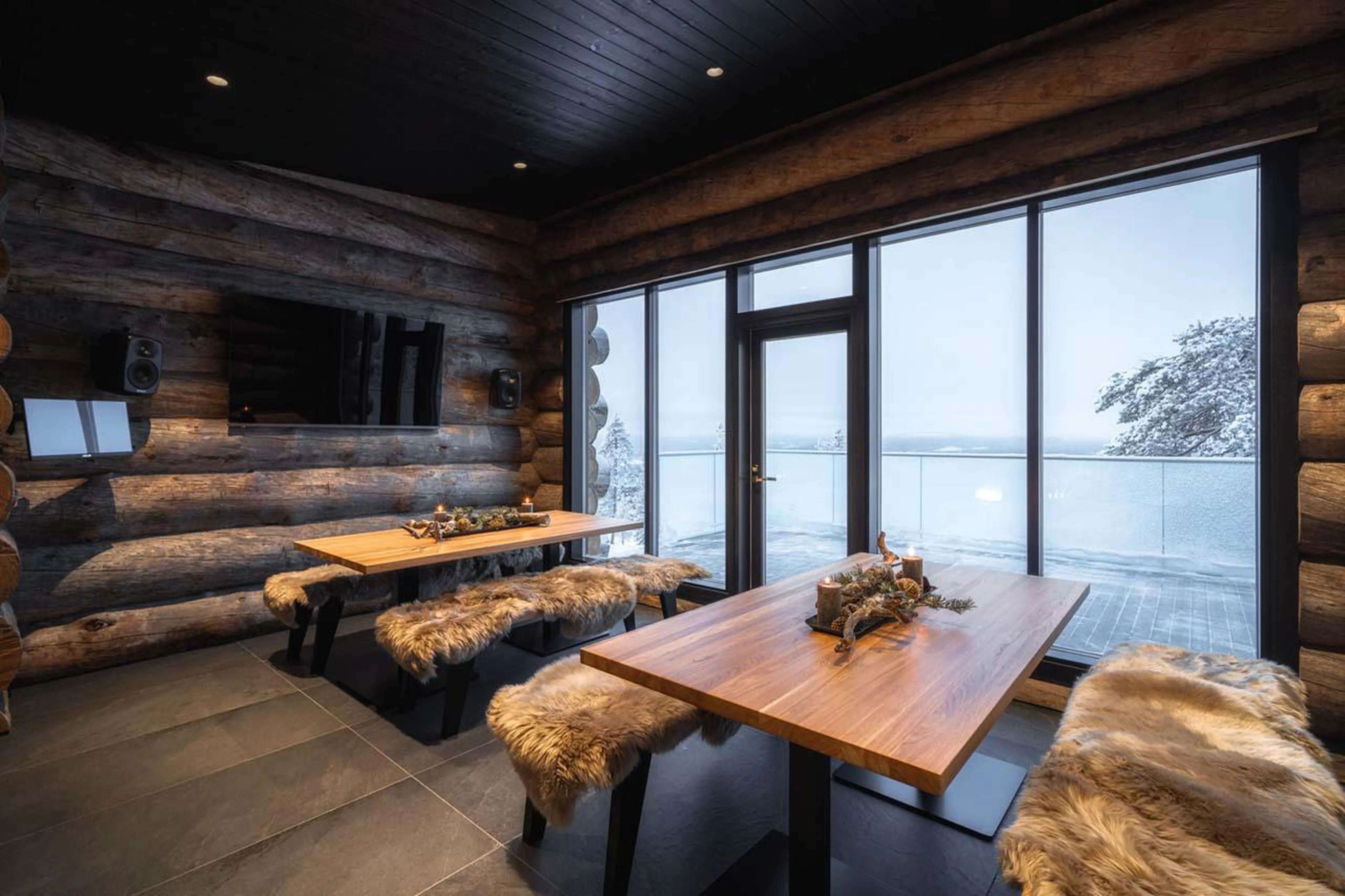 Seating at Karhu BBQ at Octola Glass Igloo in Finland