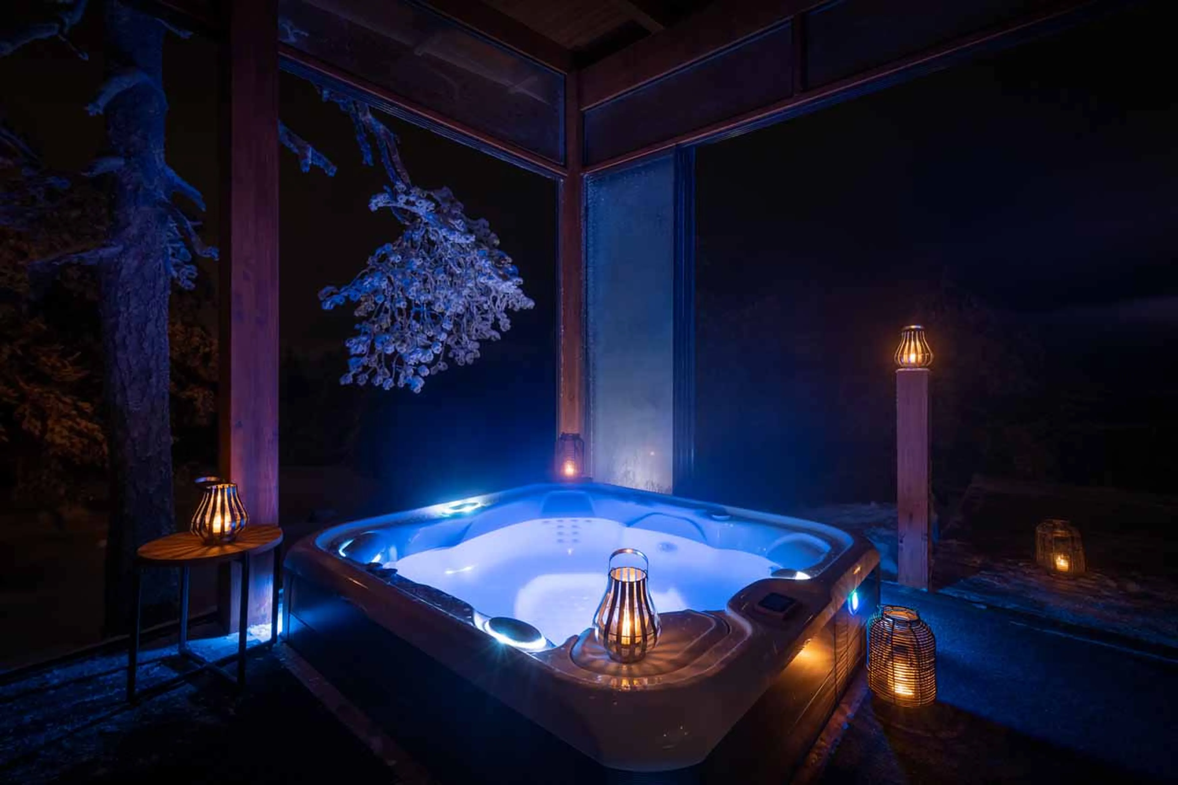 Hot tub at Octola Villa in Arctic Finland