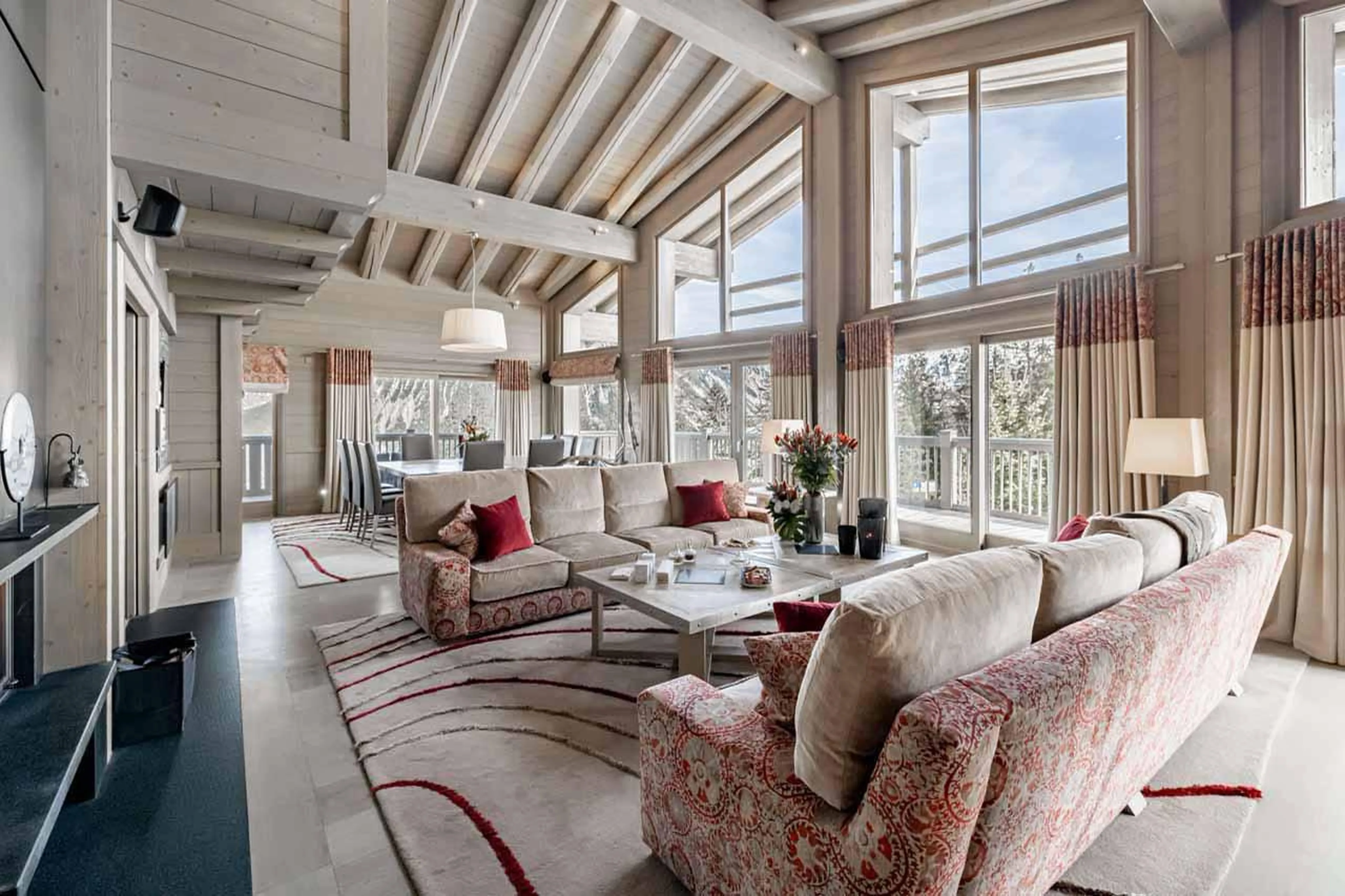 Open-plan living area at Chalet Karakoram in Courchevel 1850