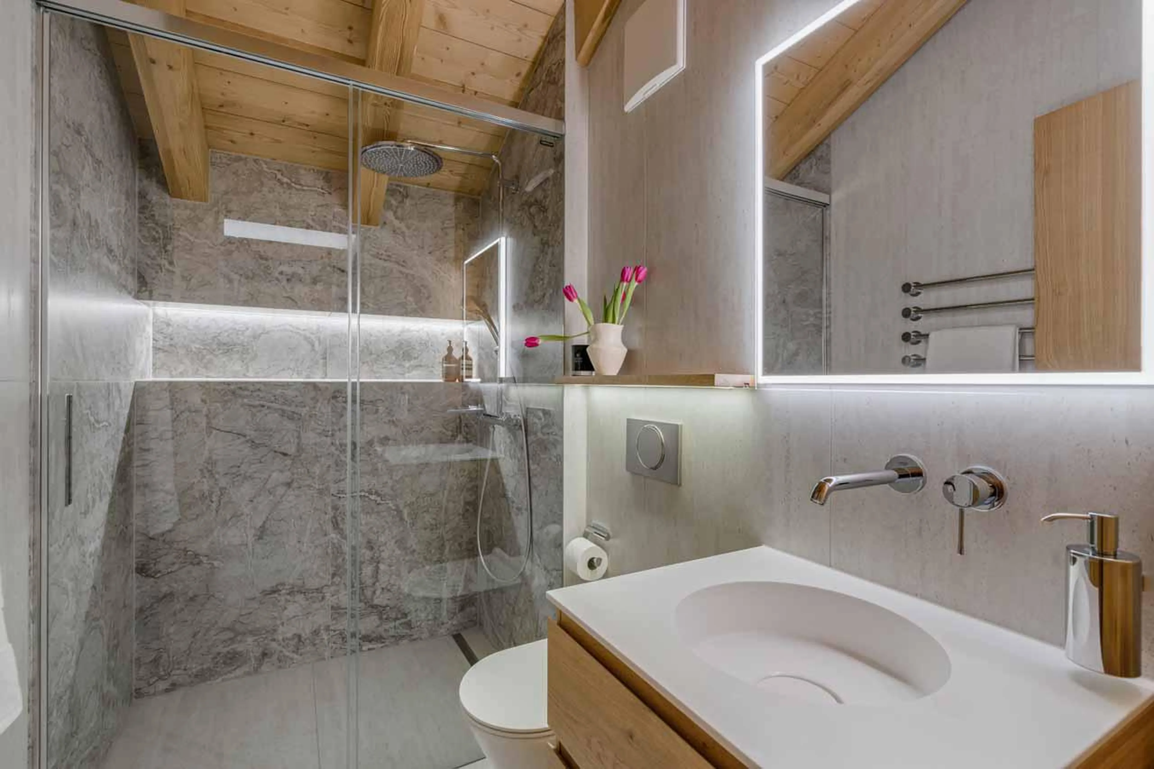 Shower room at Penthouse Silvretta in Klosters