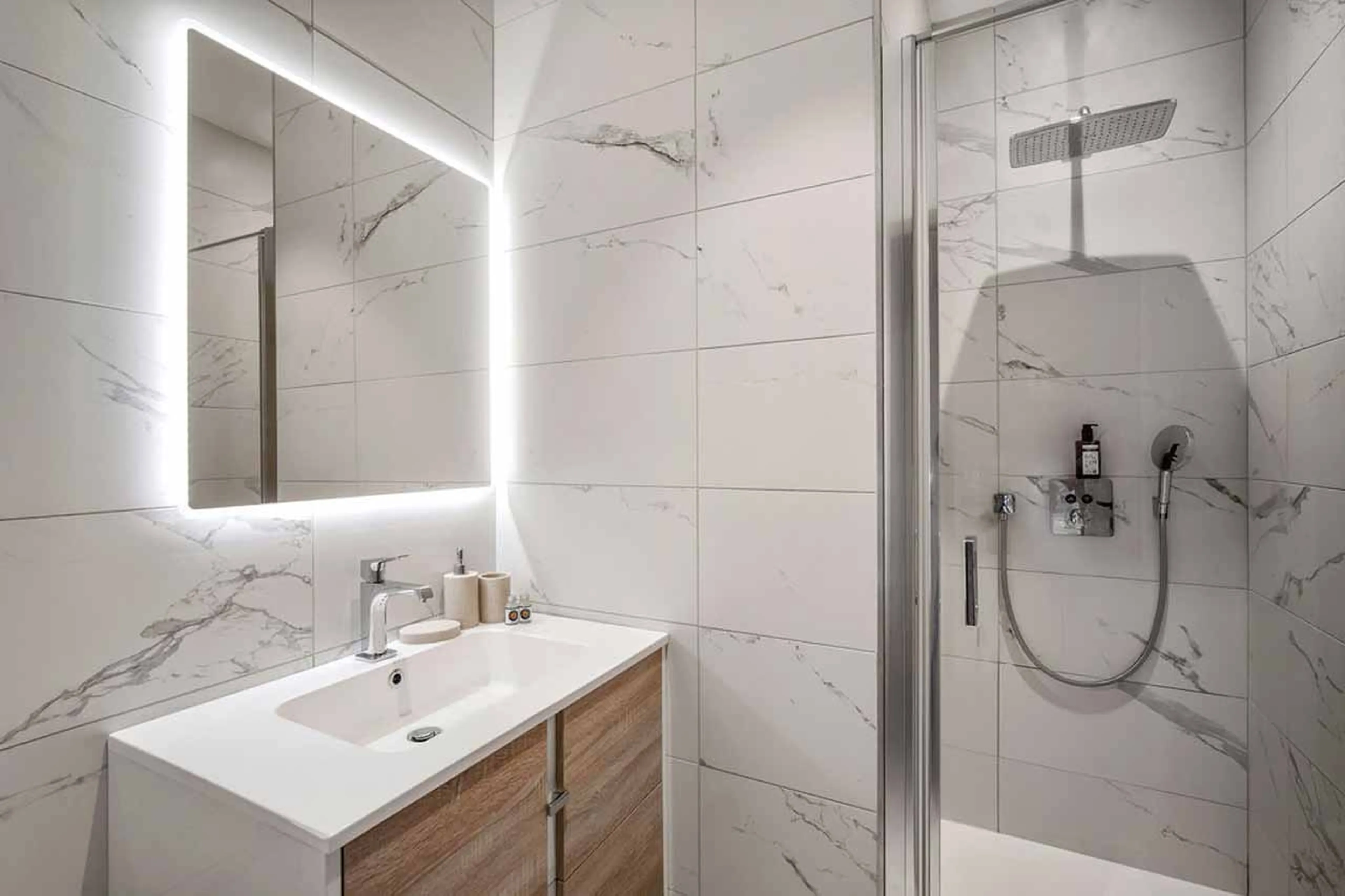 Bedroom 2 en-suite at Penthouse Astral in Courchevel 1650