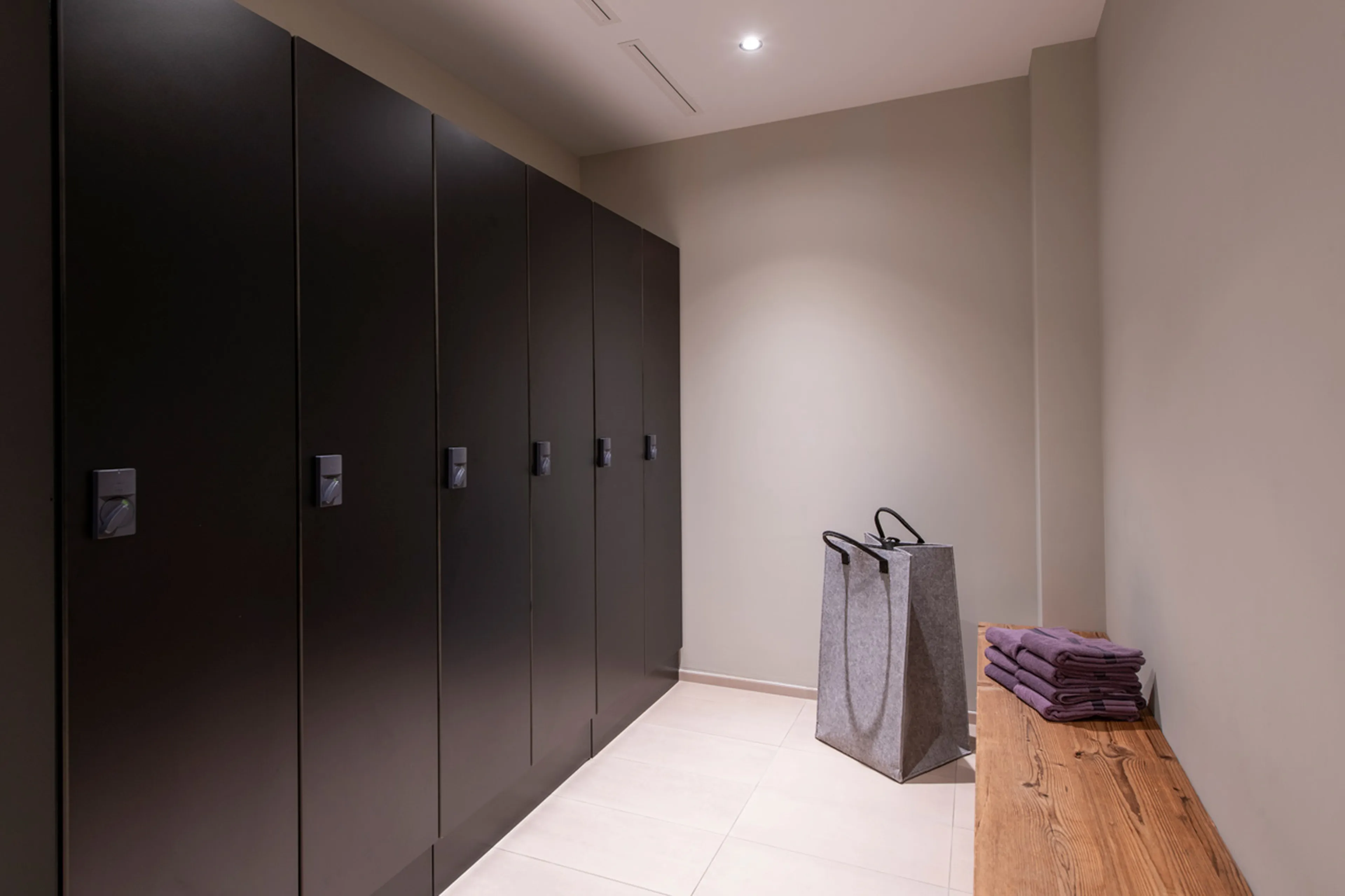 Lockers at Penthouse Attica in Davos