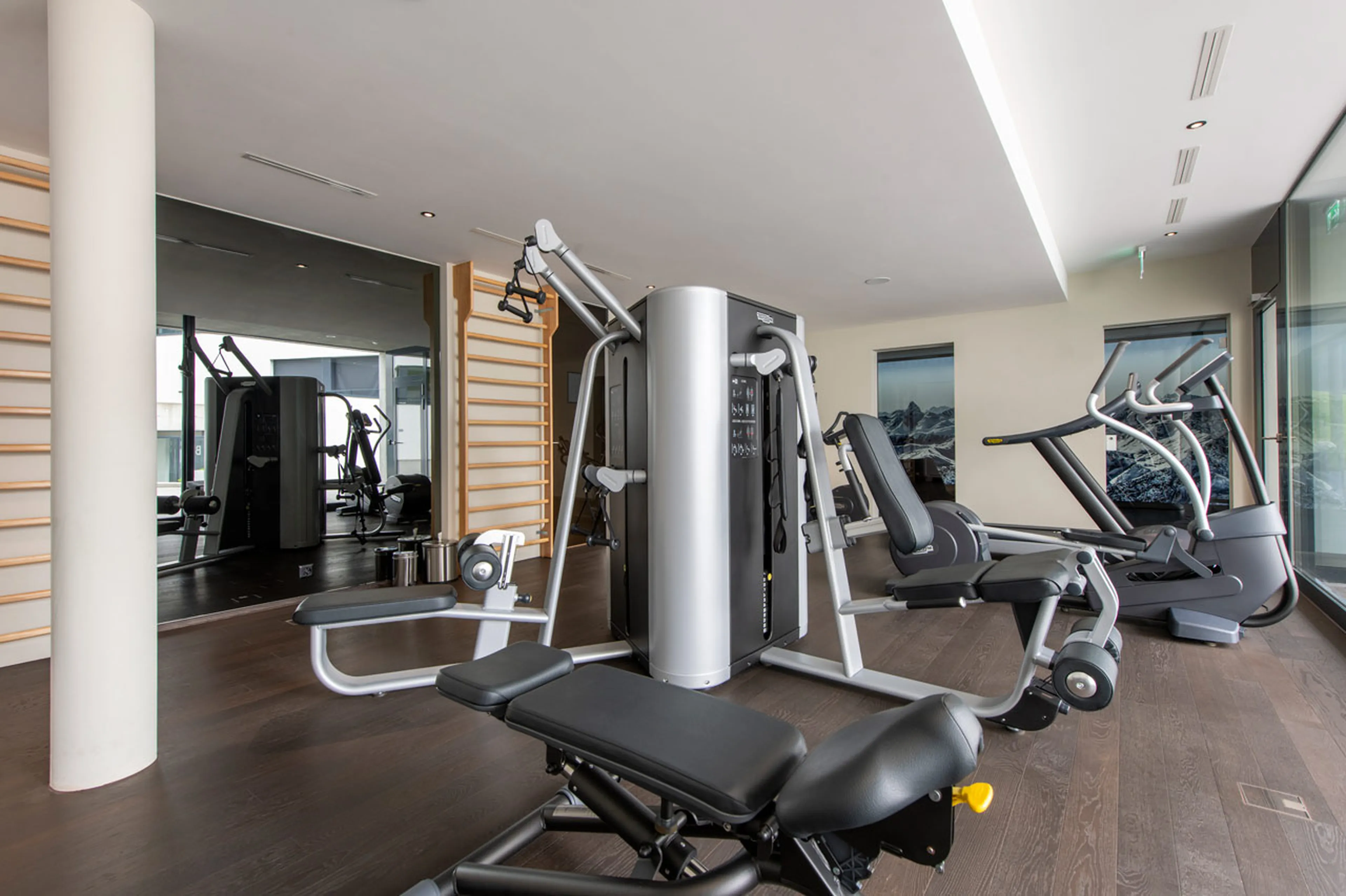 Gym equipment at Penthouse Attica in Davos