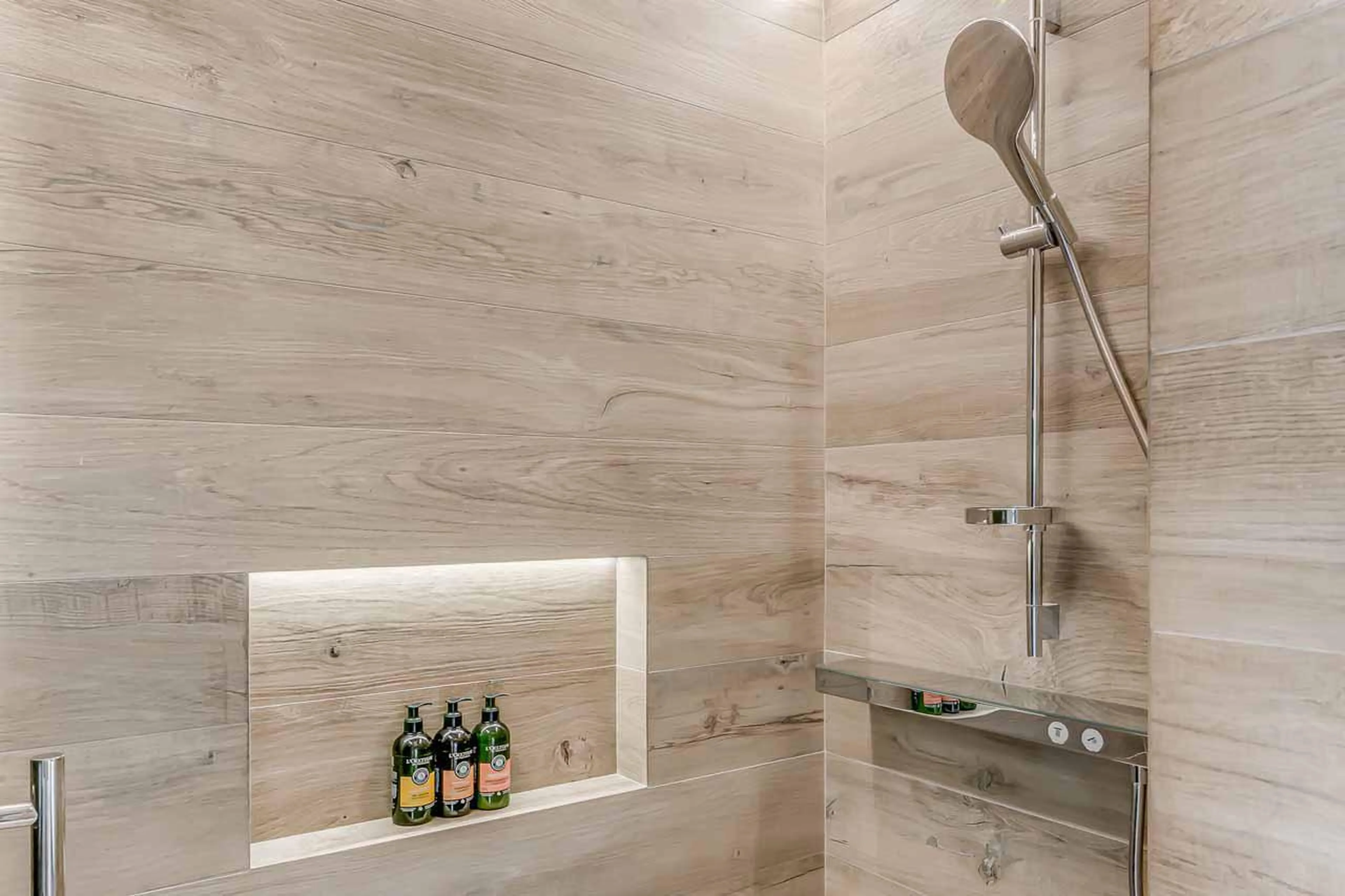 En suite bathroom with shower at Penthouse B in Courchevel 1850