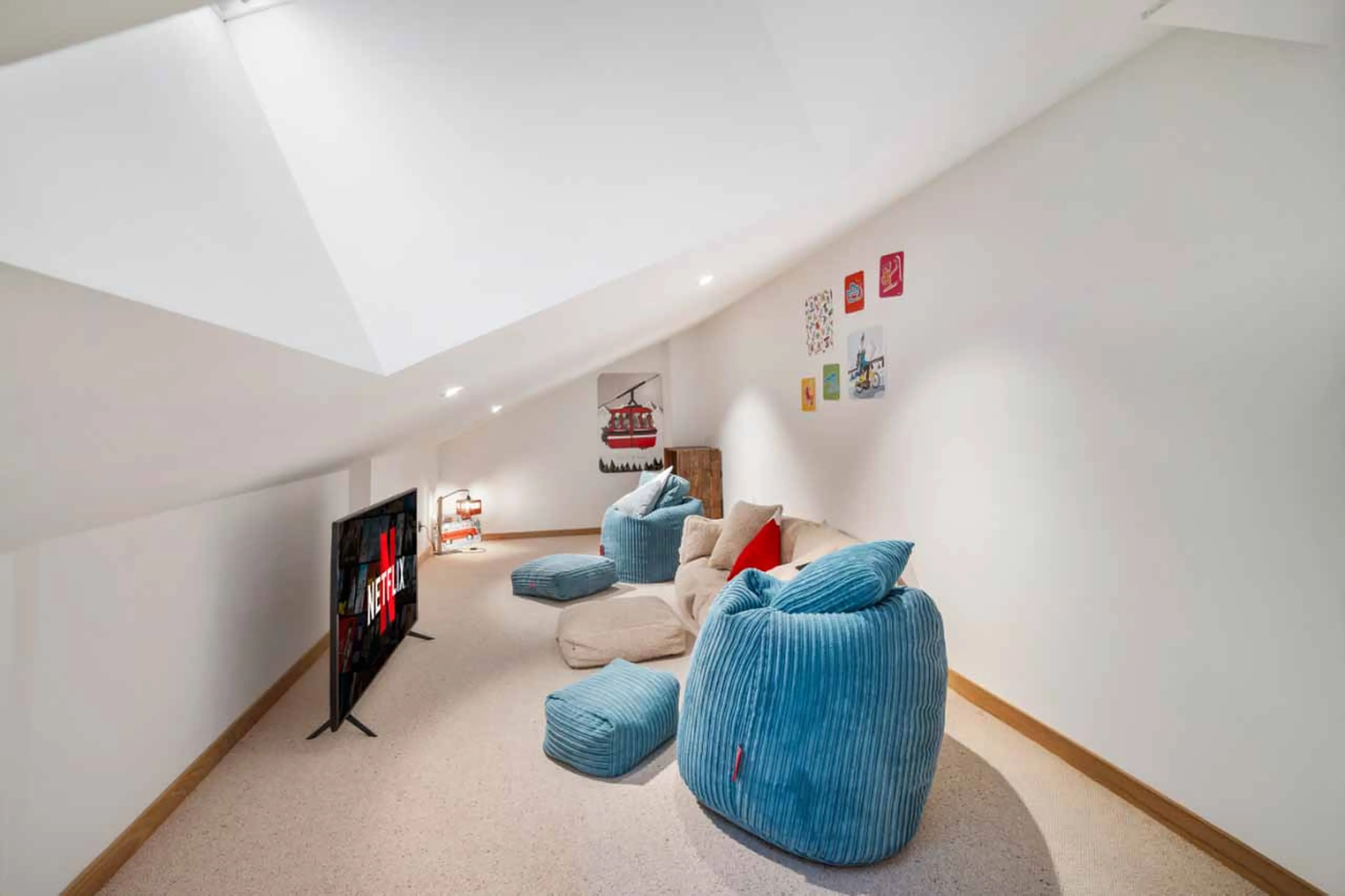TV room at Penthouse Celeste in Courchevel 1650