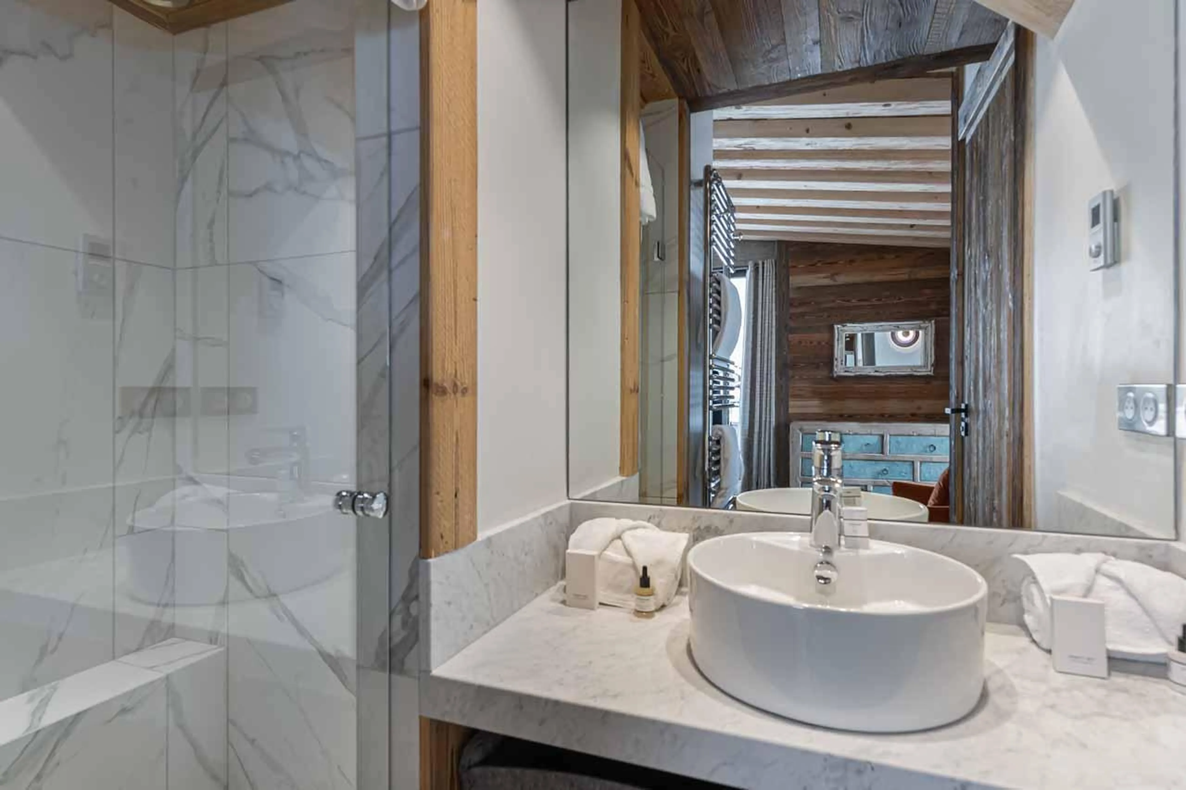 En-suite shower room in Penthouse Chamois, Val d'Isere