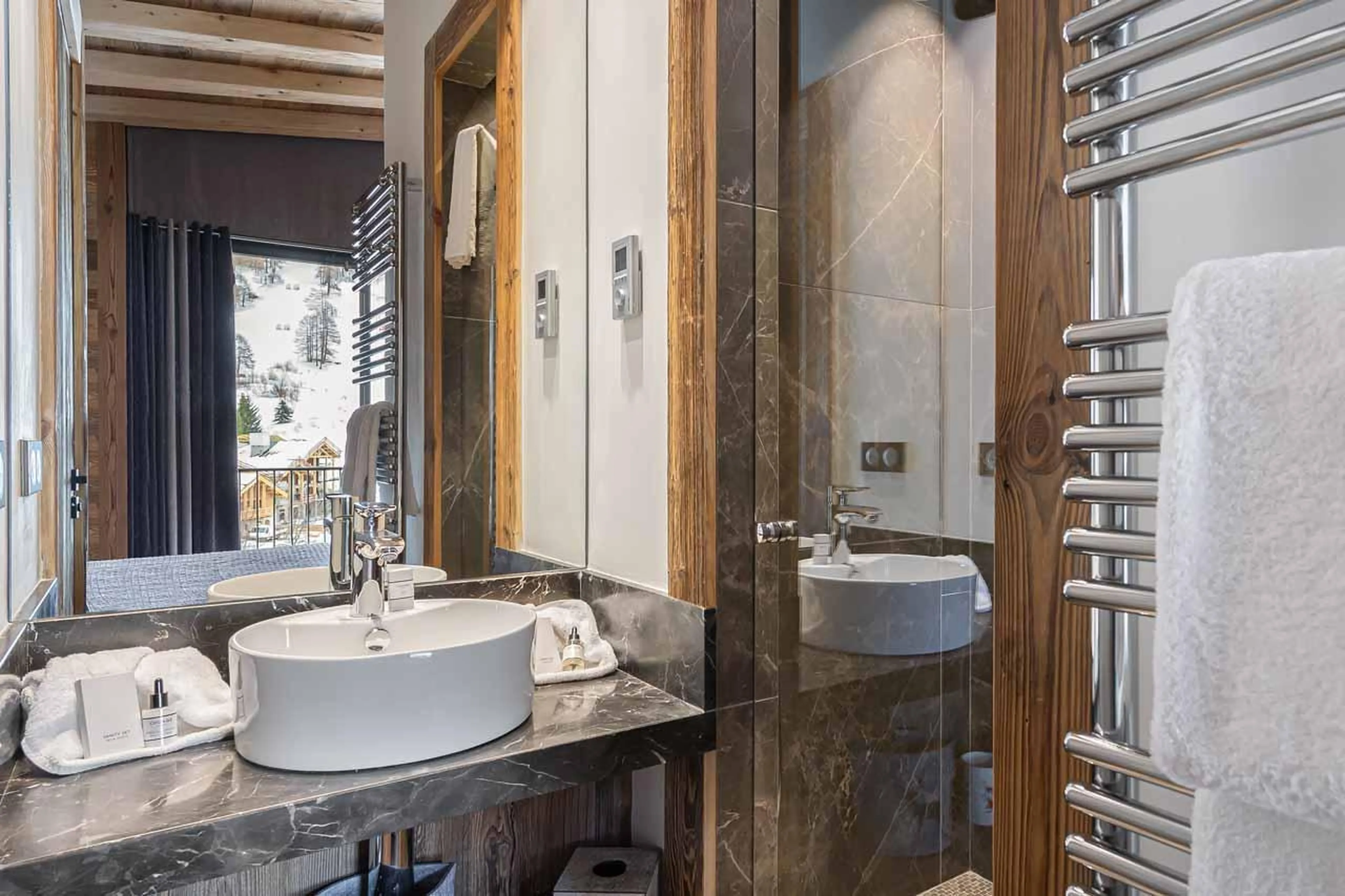 En-suite shower room in Penthouse Chamois, Val d'Isere