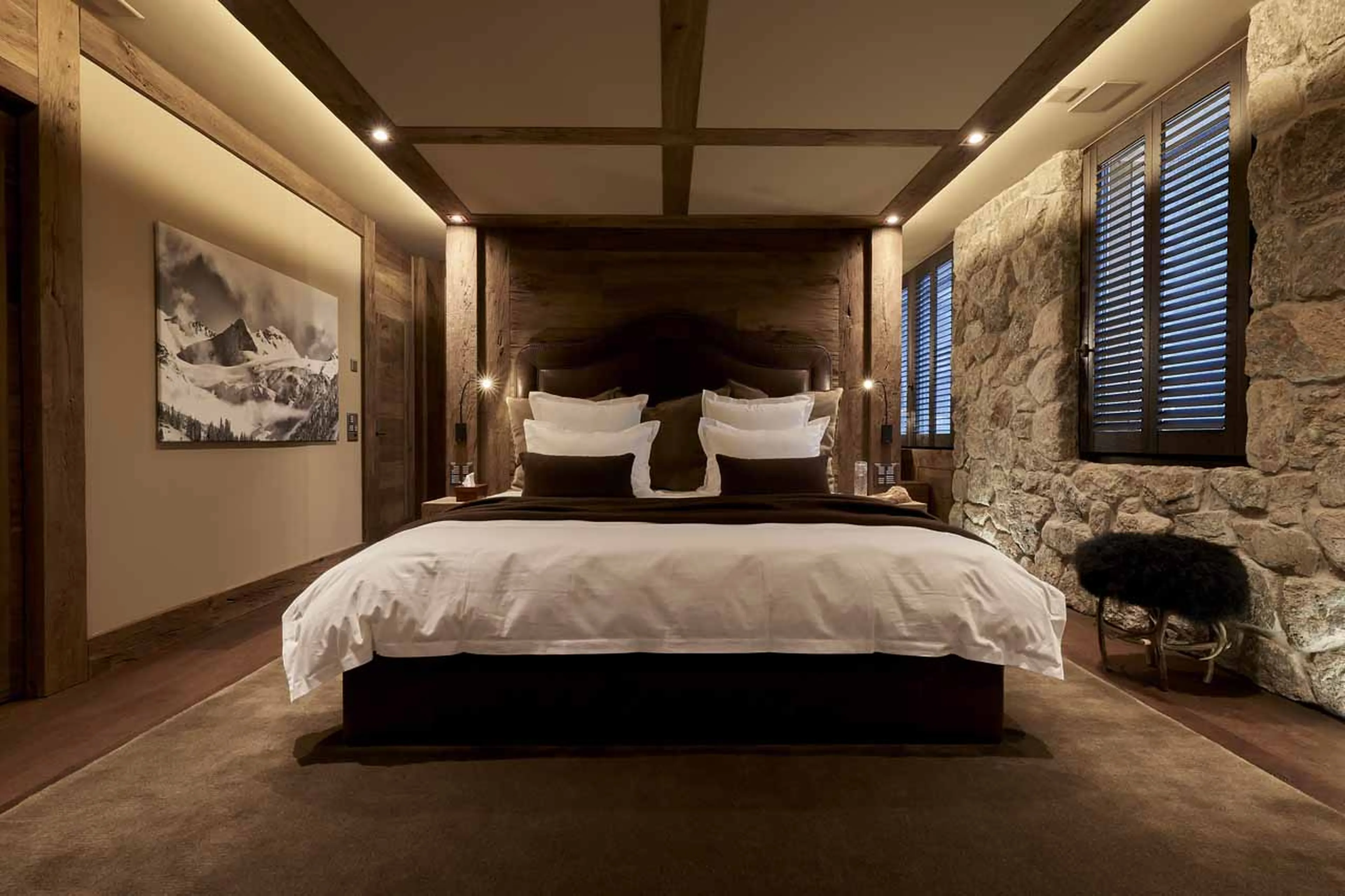 Bedroom one double at Penthouse Elbert Lodge in Davos