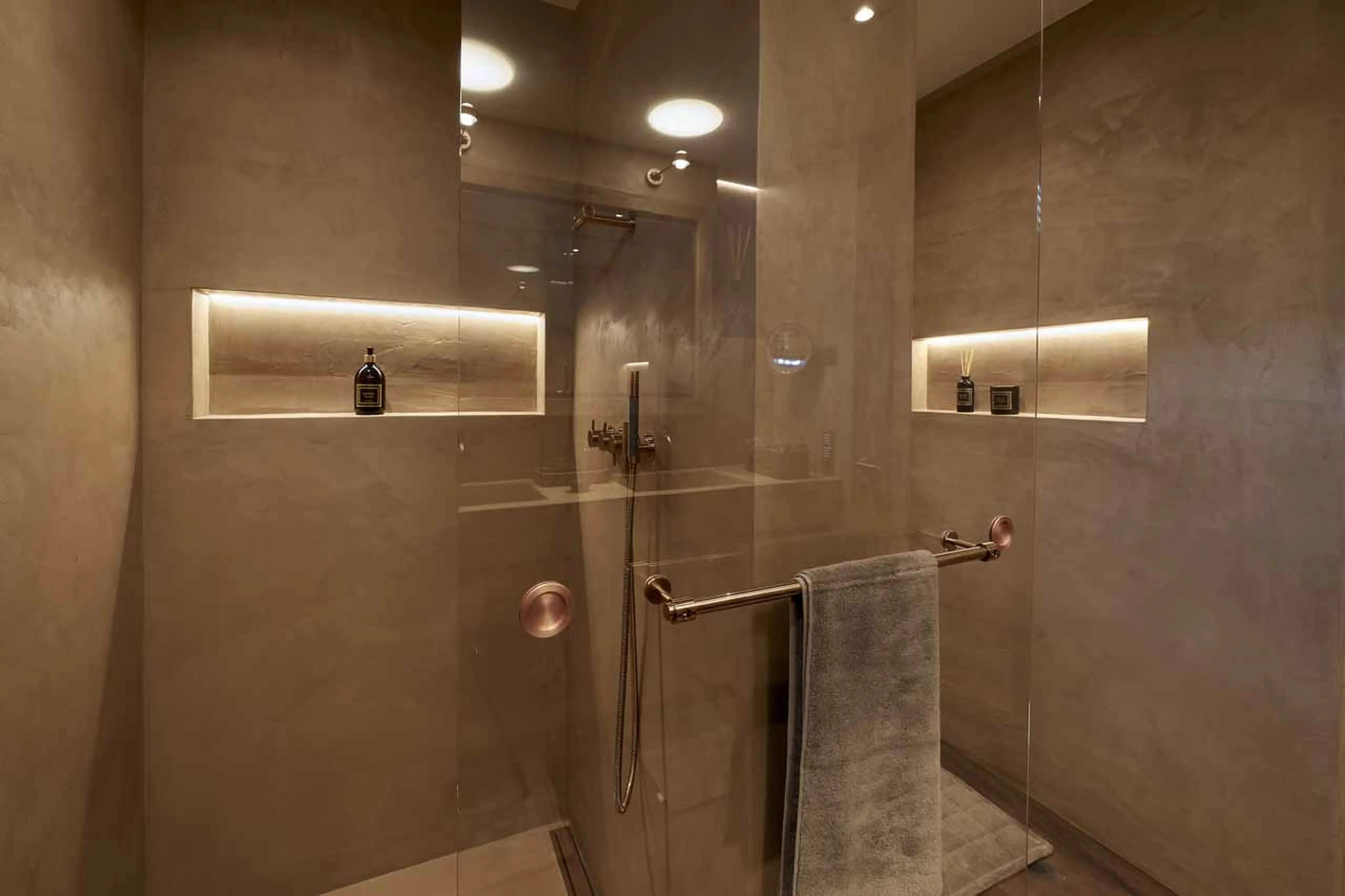 En-suite shower room