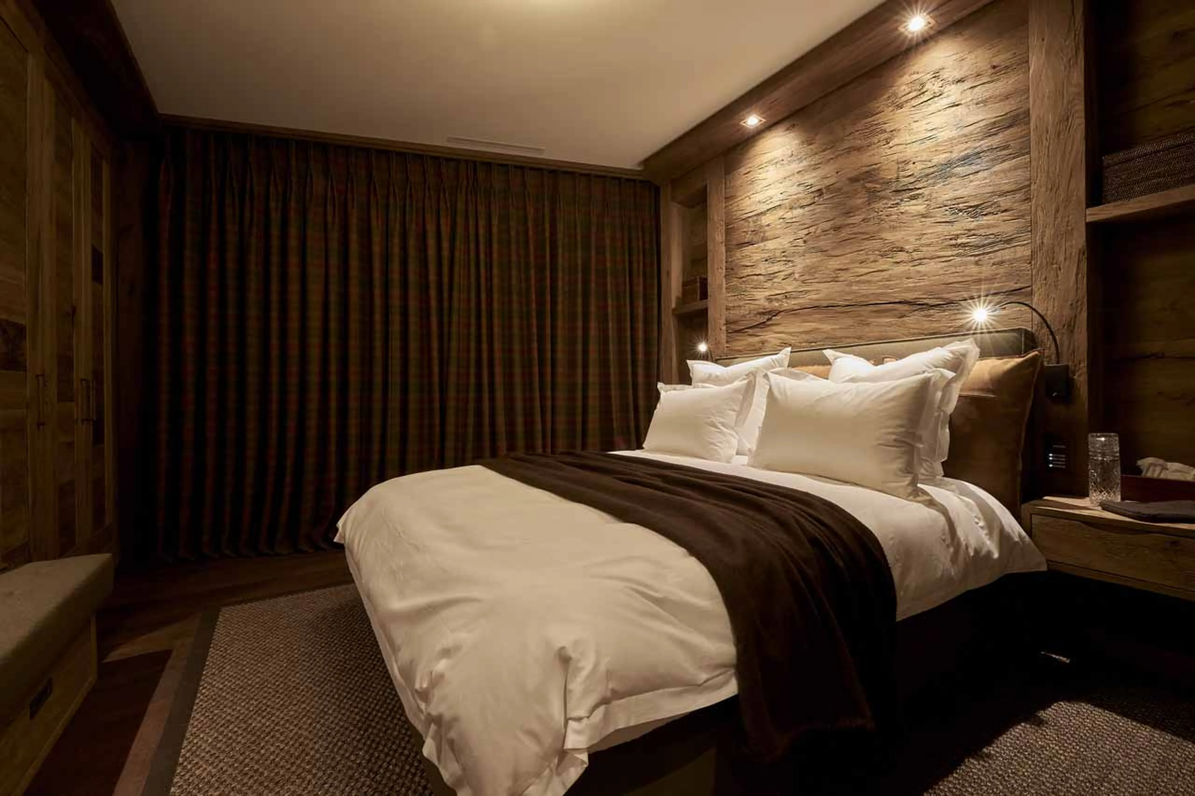 Bedroom three at Penthouse Elbert Lodge in Davos