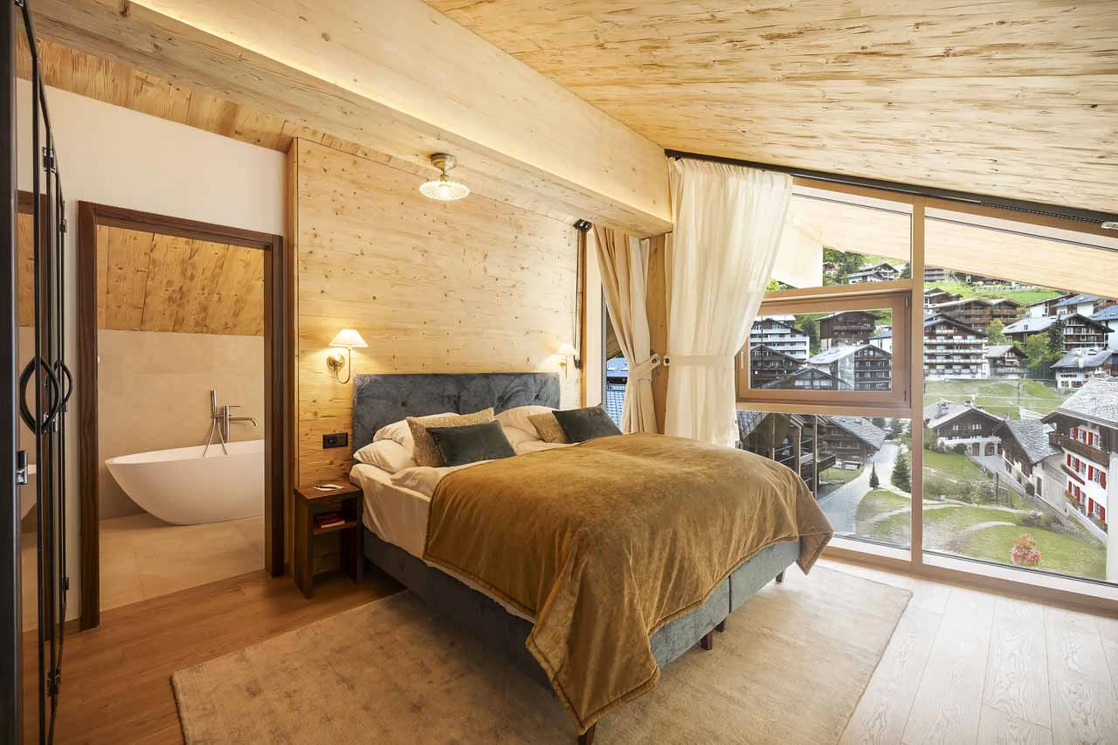 Bedroom 1 at Penthouse Face d'Or in Zermatt