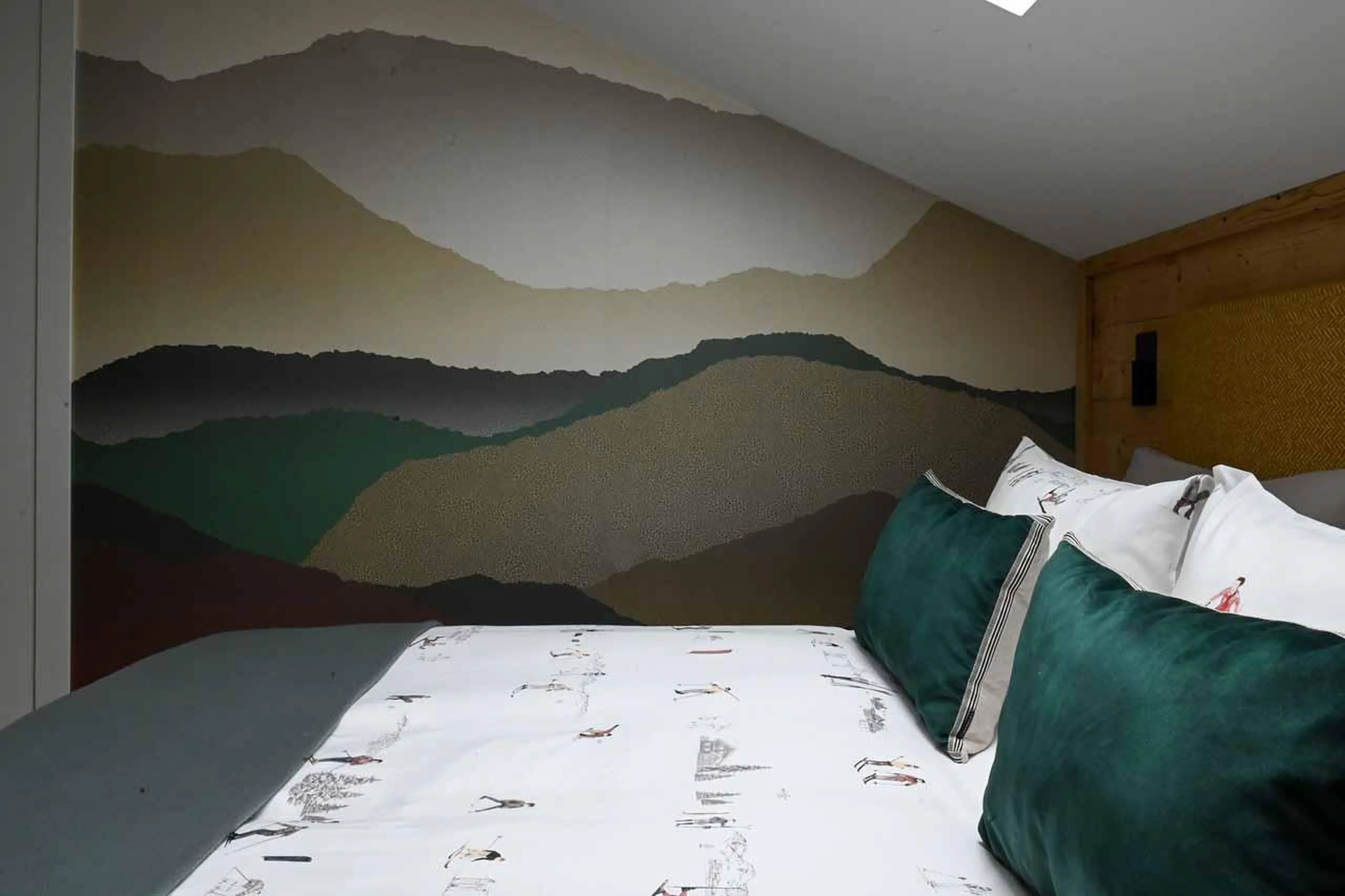 Double bedroom at Penthouse Le Belladone in Courchevel 1650