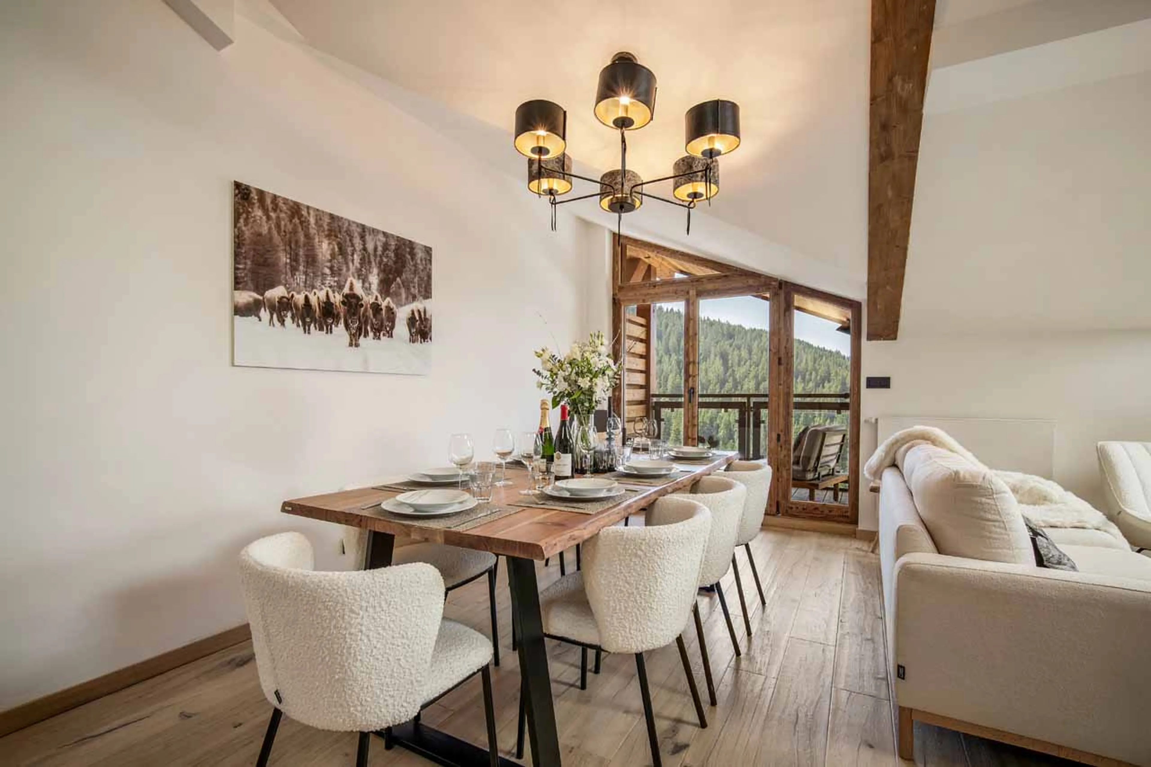 Dining area at Penthouse Nebula in Courchevel 1650