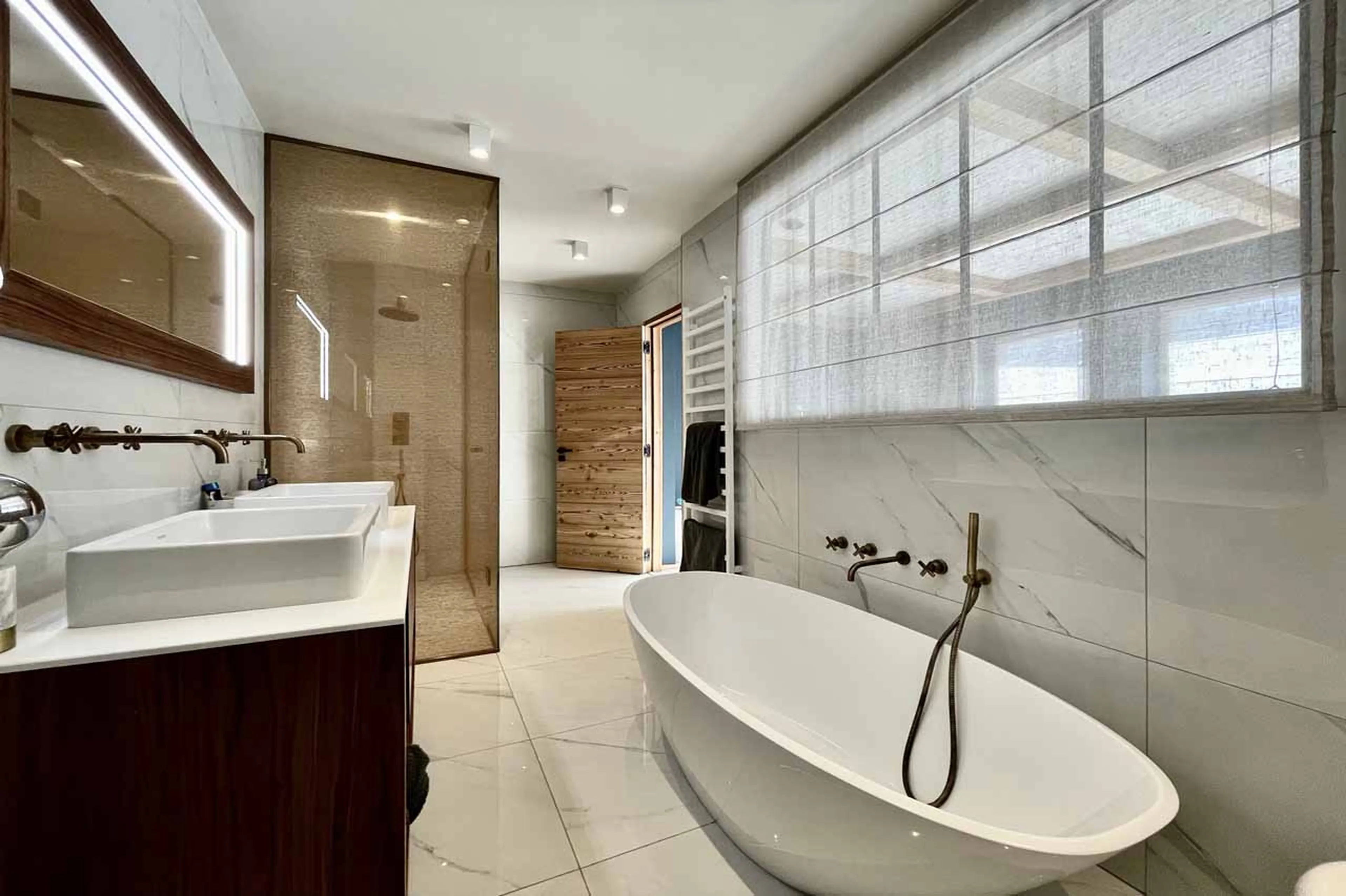 Bedroom 1 en-suite at Penthouse The View in Courchevel 1850