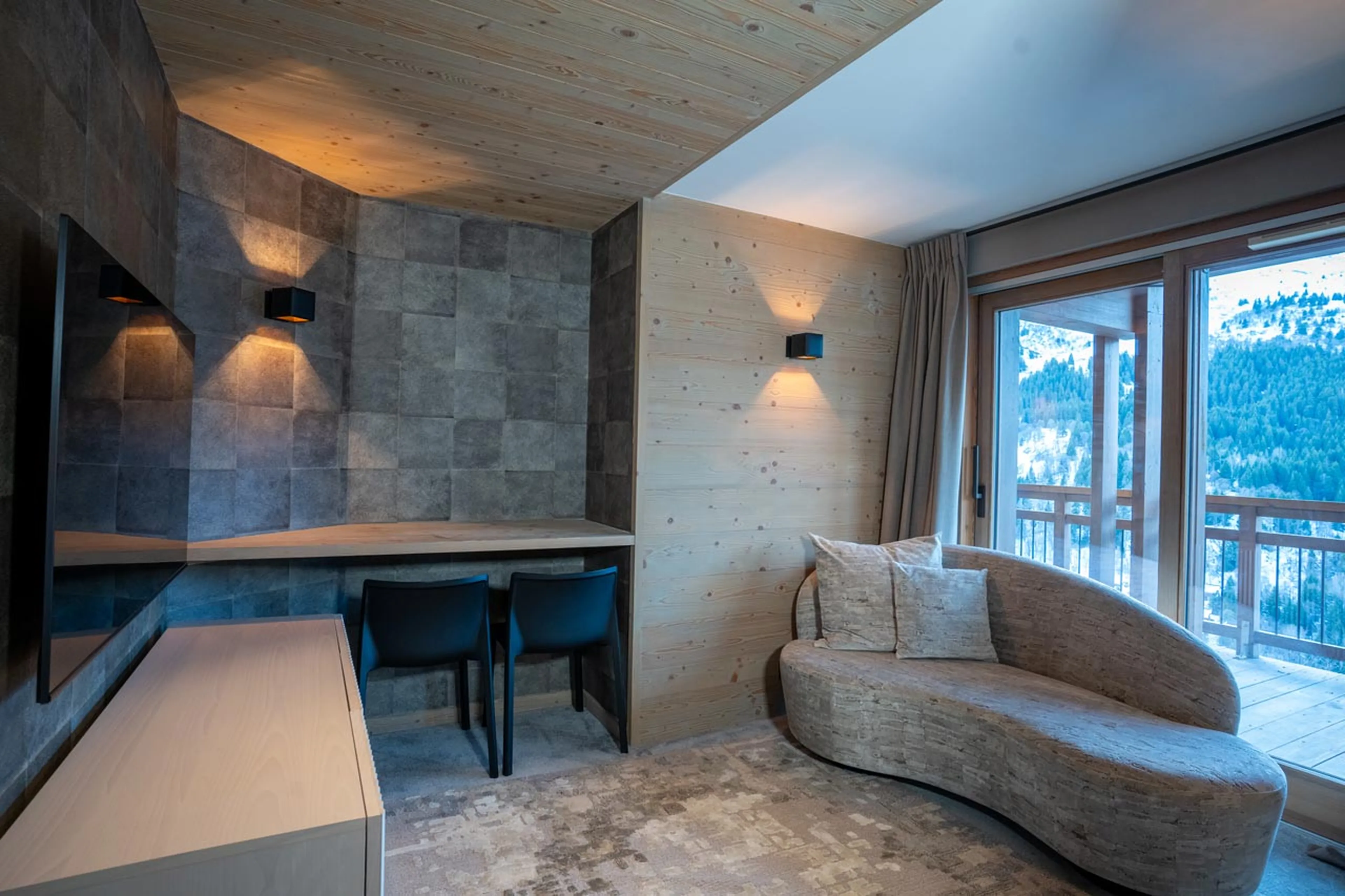 Sitting area of bedroom 1 at Penthouse Tueda in Meribel