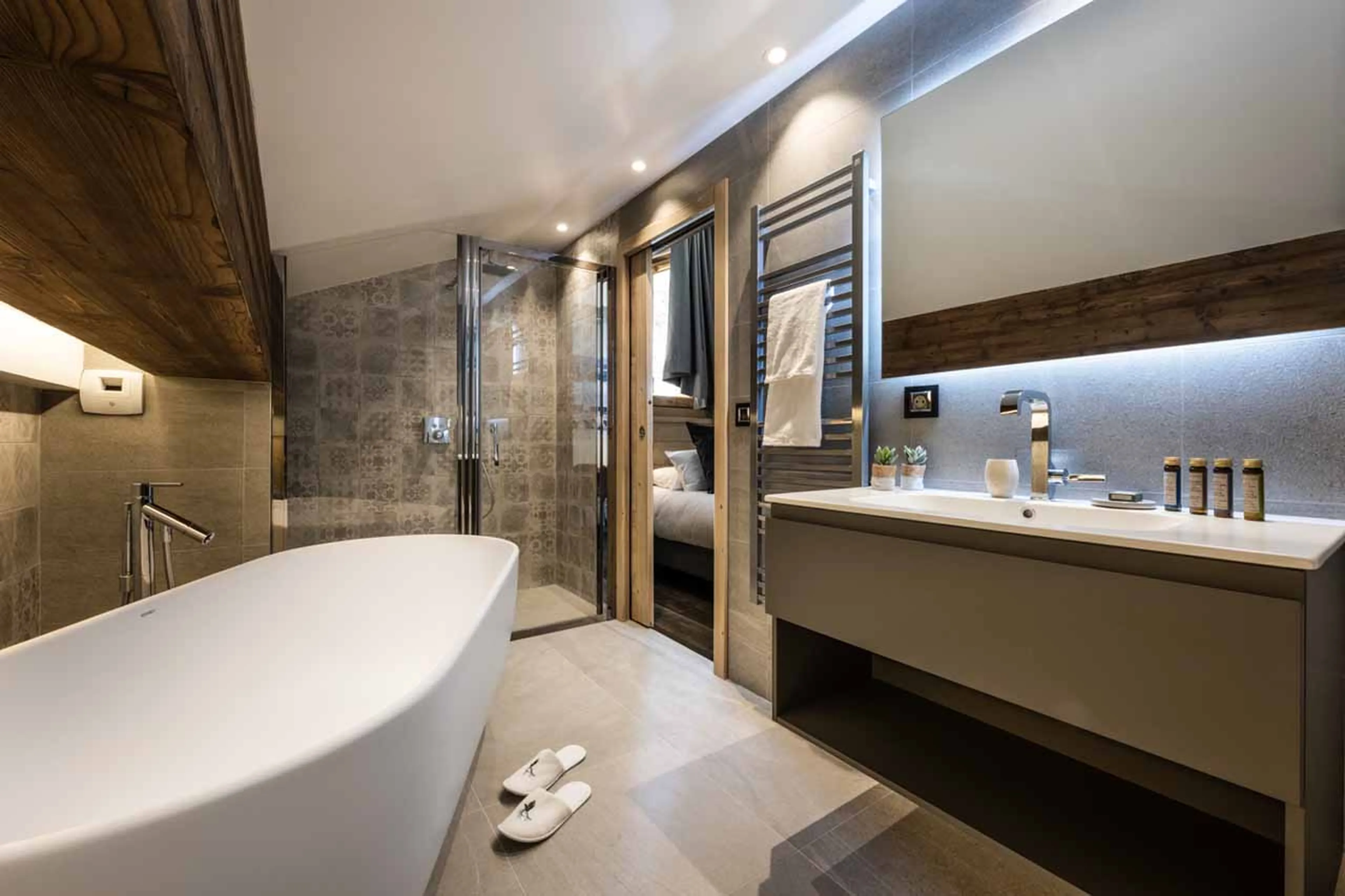 Bedroom 4 bathroom at Penthouse Vail Lodge A31 in Val d'Isere