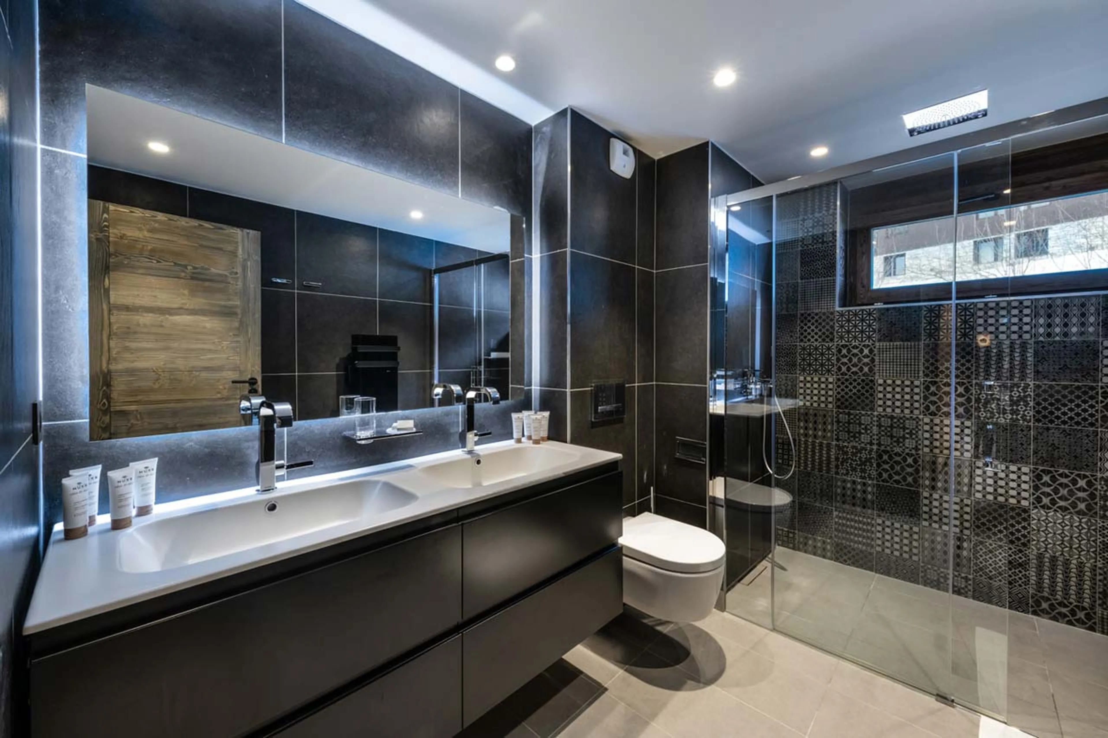 Shower room one at Penthouse Vail Lodge B41 in Val d'Isere