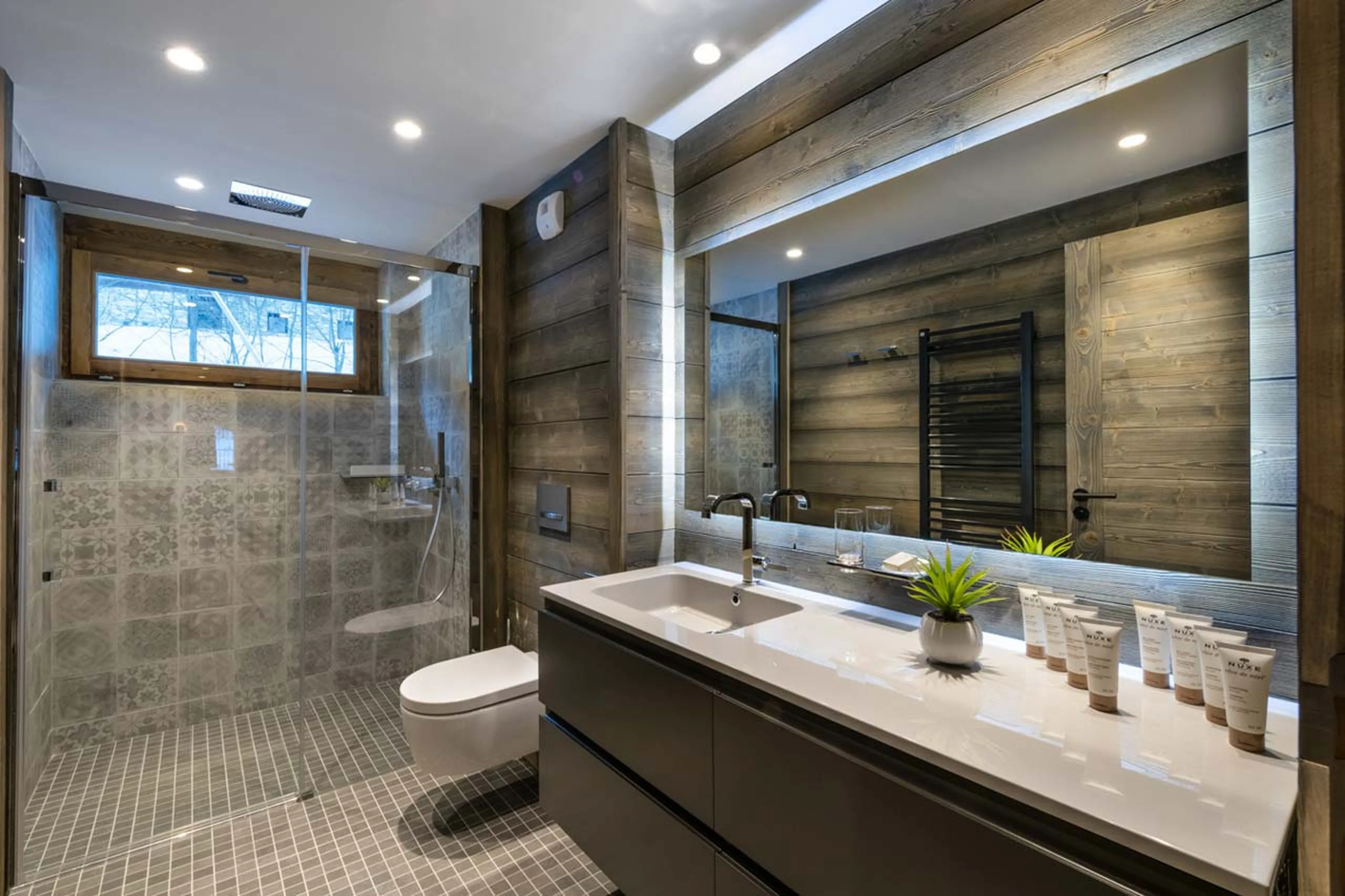 Bathroom three at Penthouse Vail Lodge B41 in Val d'Isere