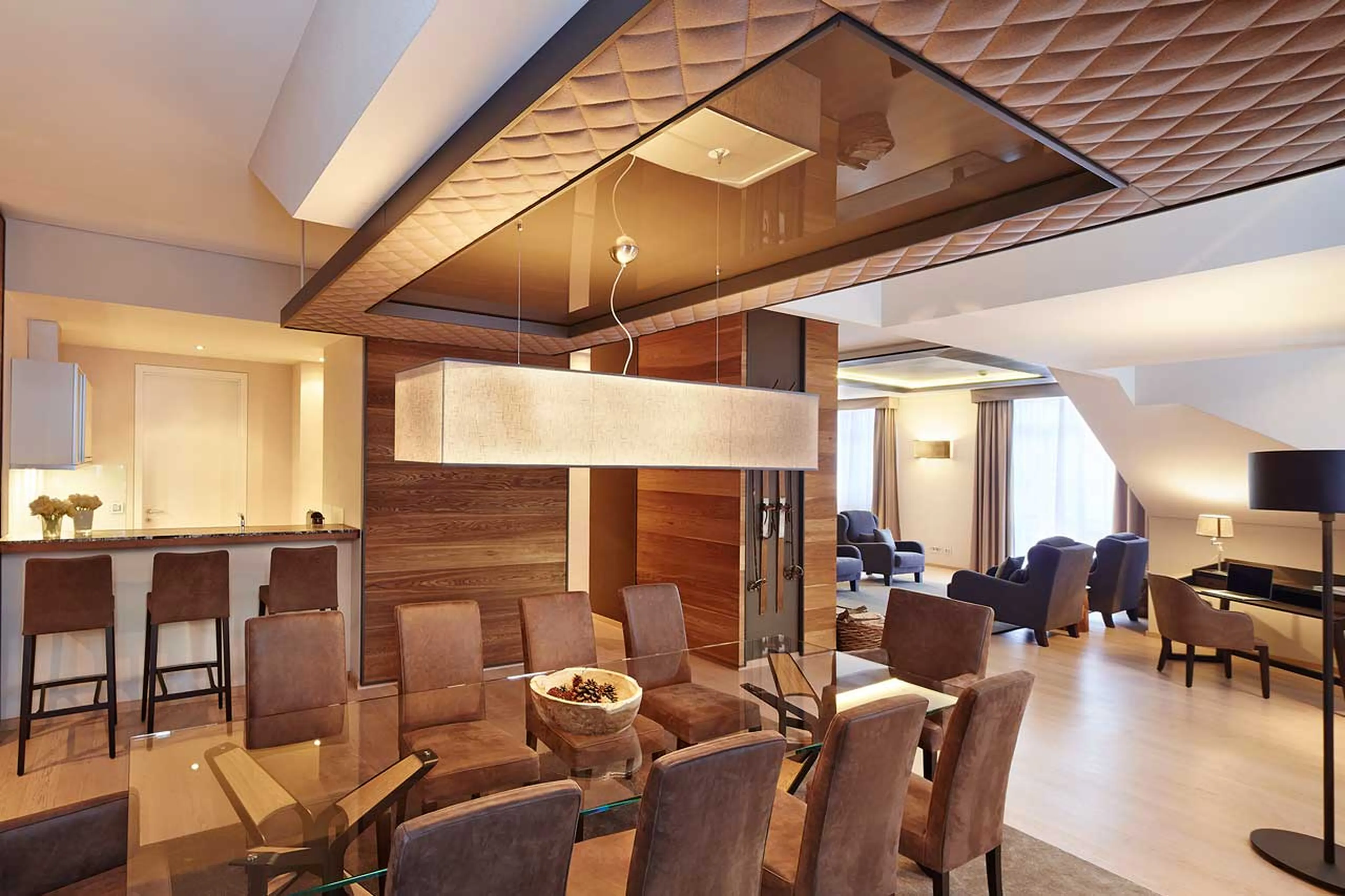 Casa Leopardo dining area