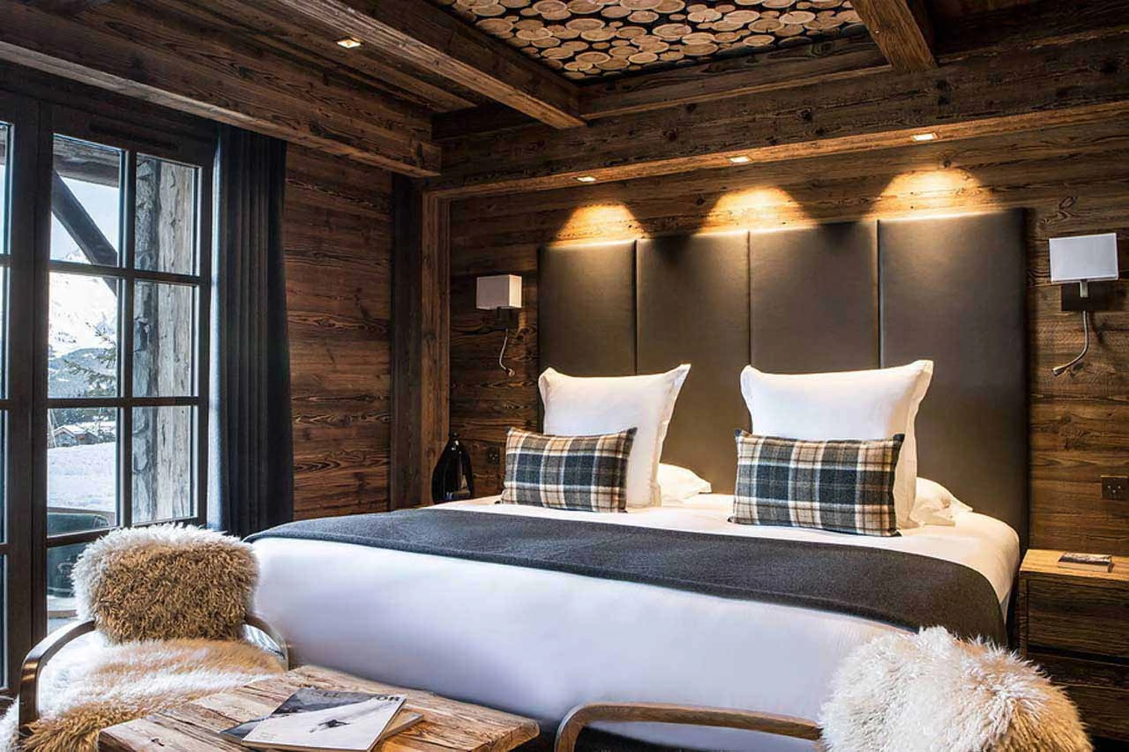 Bedroom two at Refuge de la Traye in Meribel