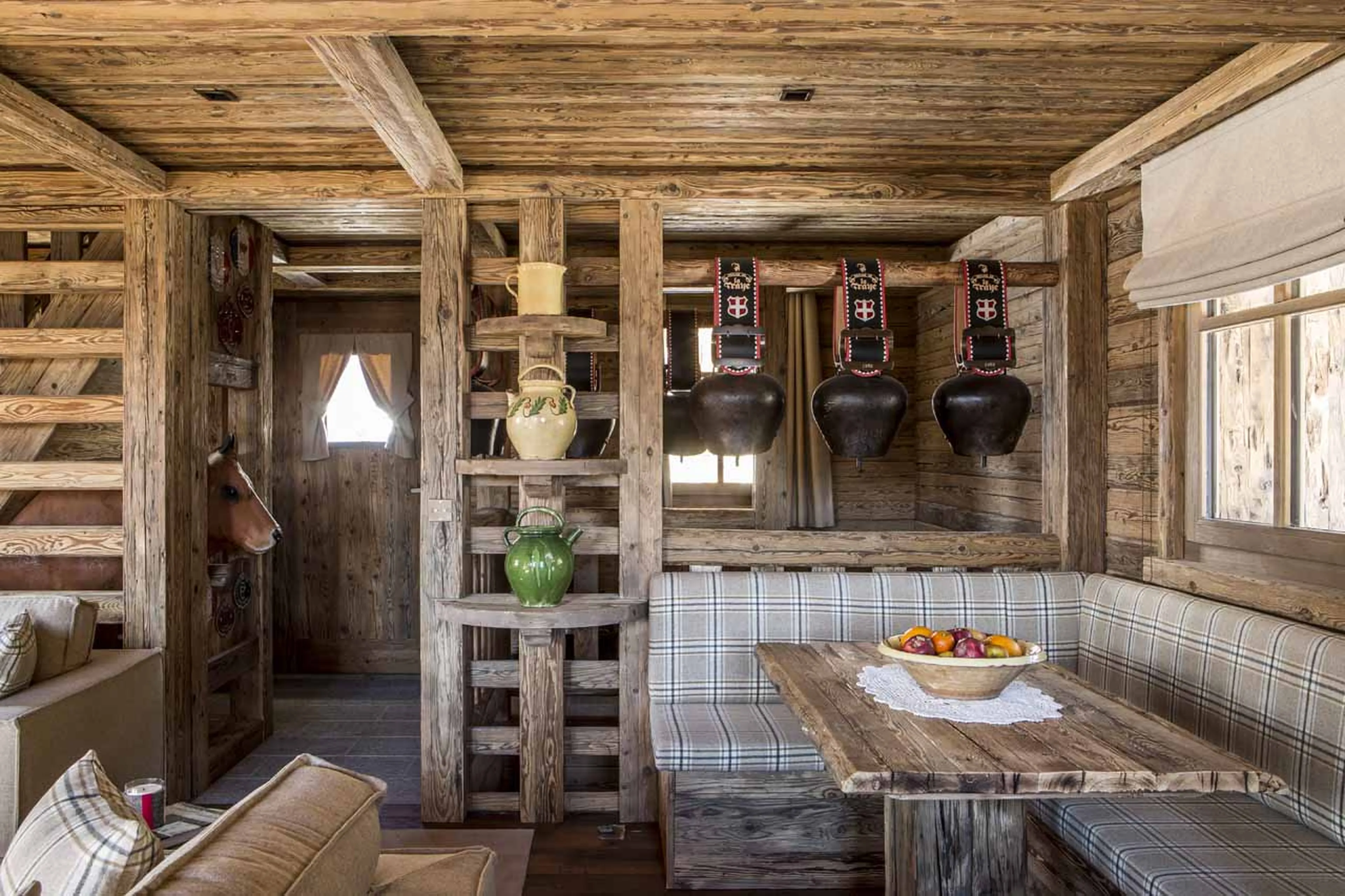 Dining table at Refuge de la Traye in Meribel