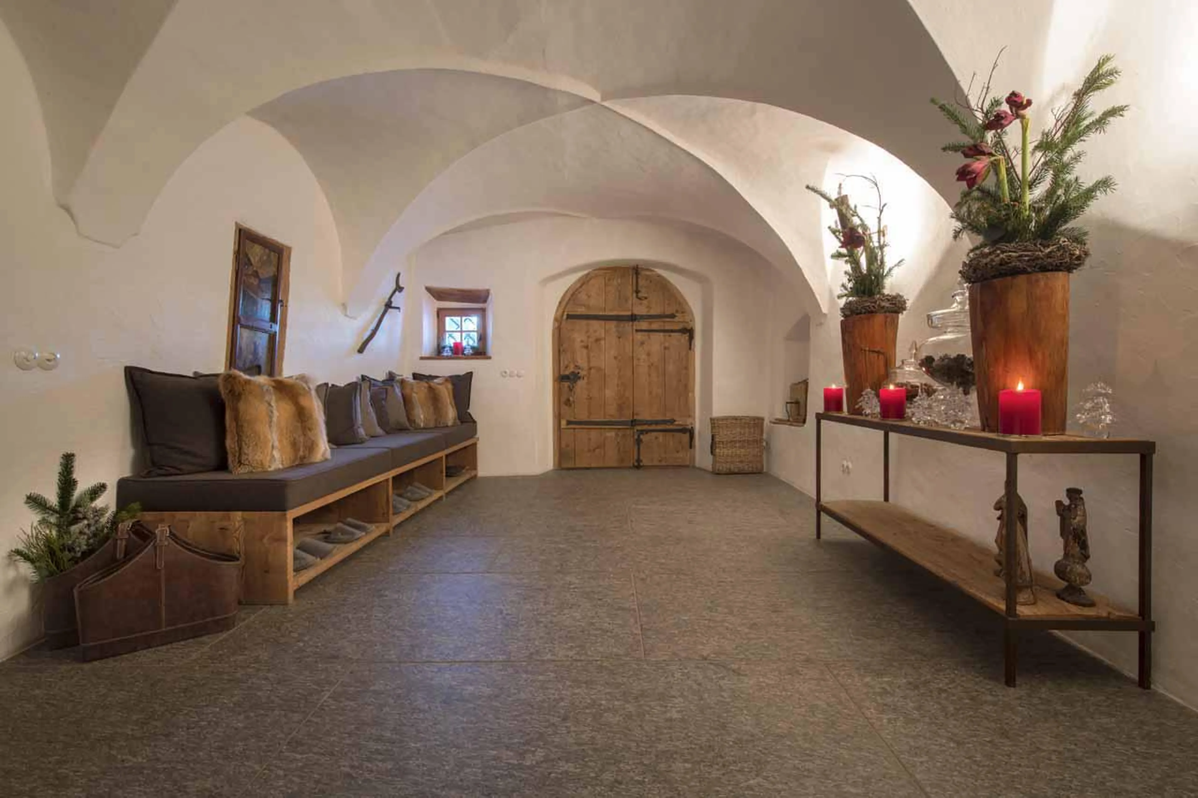 Entrance hall at San Lorenzo Mountain Lodge in Kronplatz