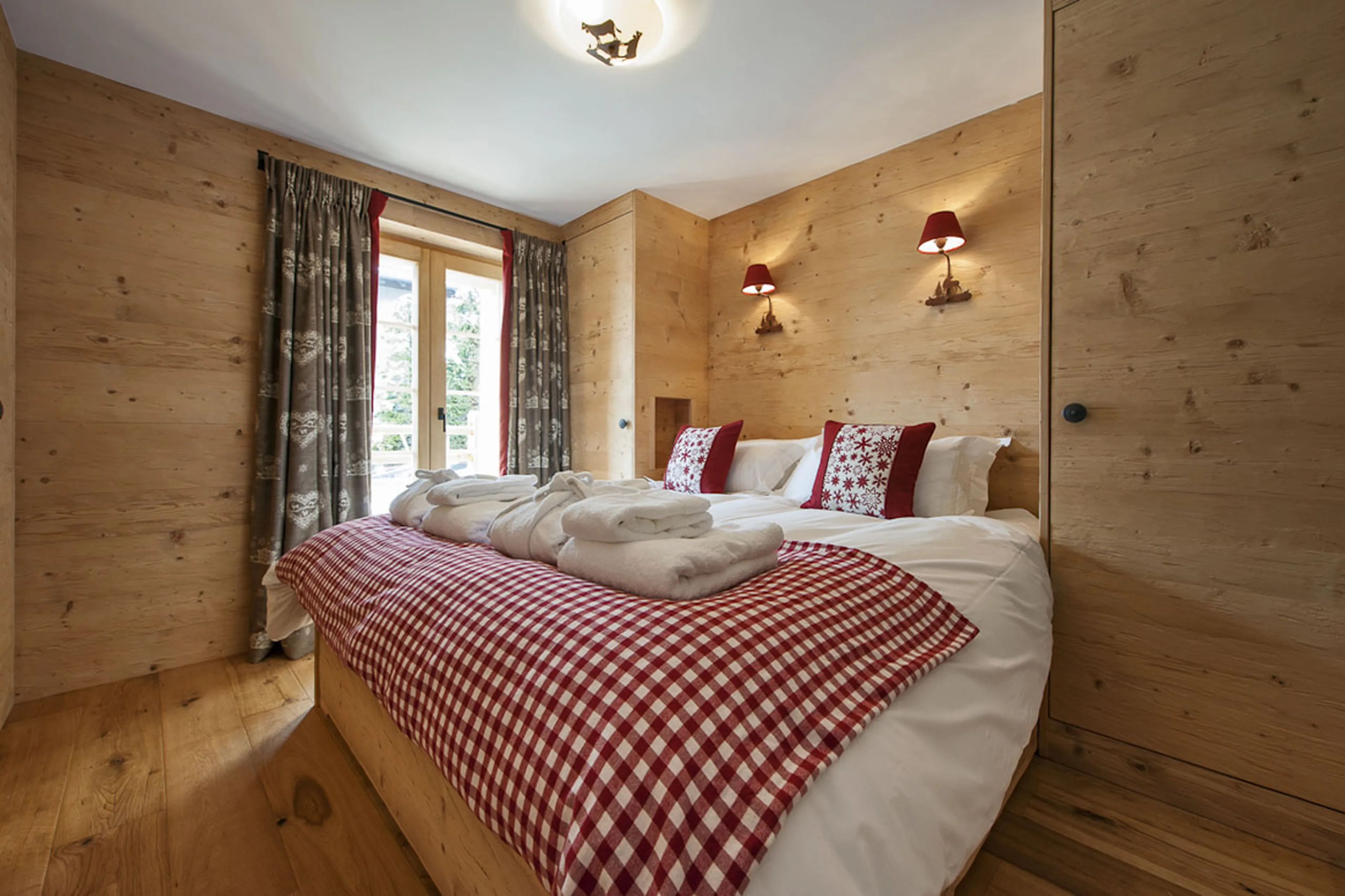 Master bedroom at Apartment Sayeu 116 in Verbier