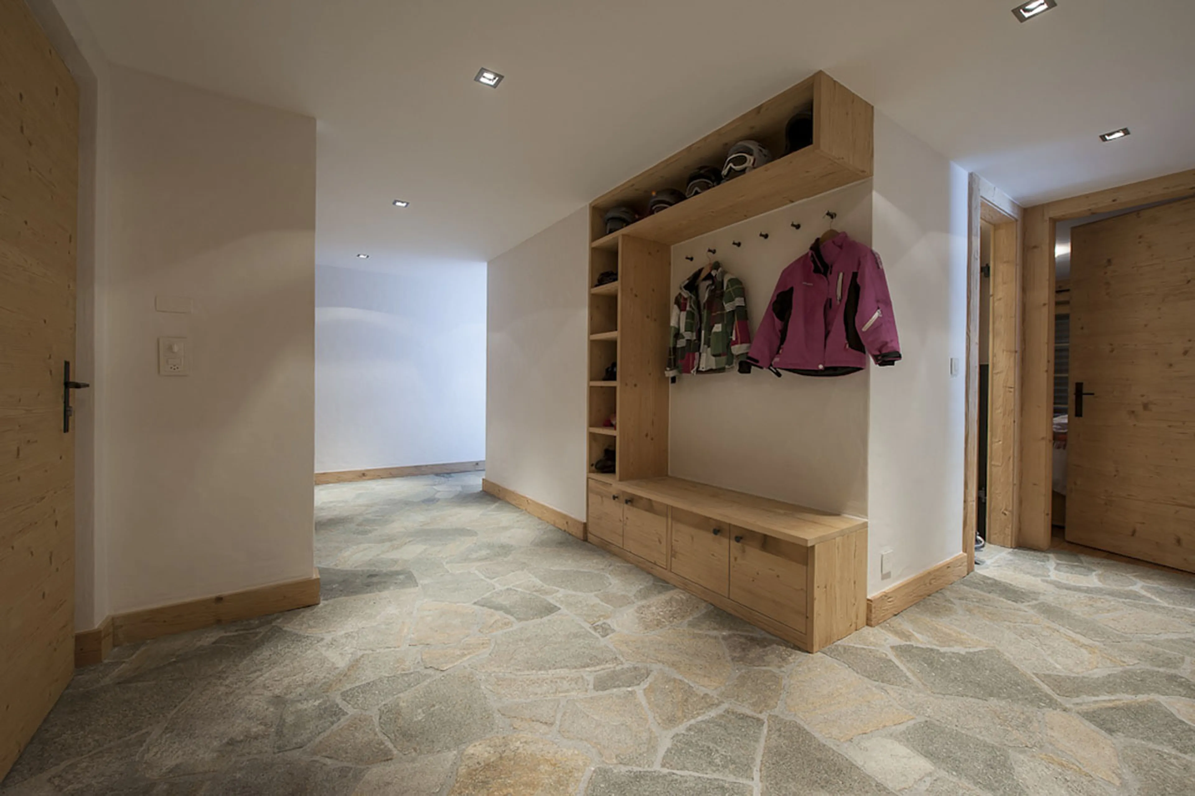 Entrance hall at Apartment Sayeu 116 in Verbier