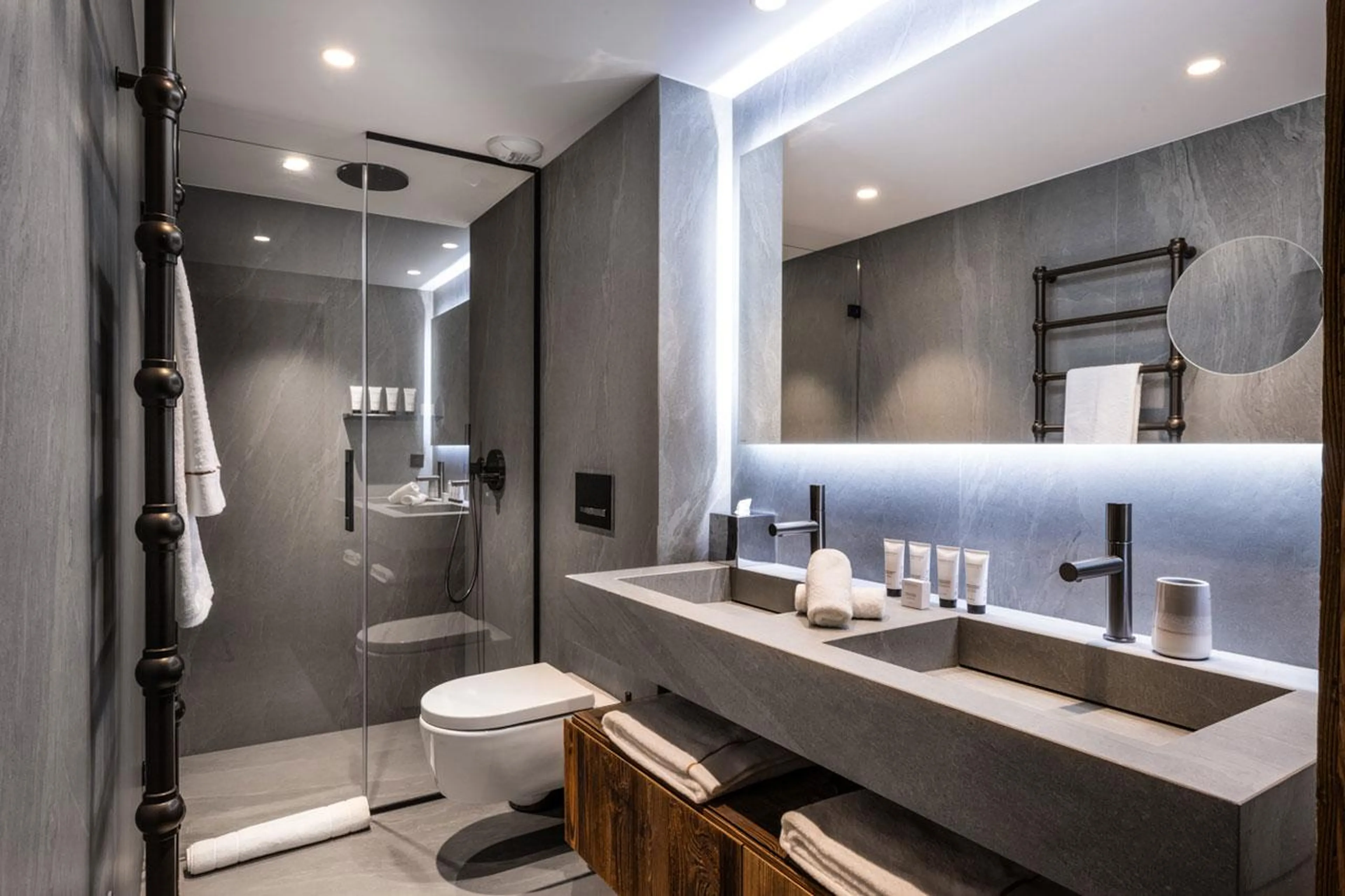 En-suite shower room with double basin at Silverstone Altitude 7 in Val d'Isere