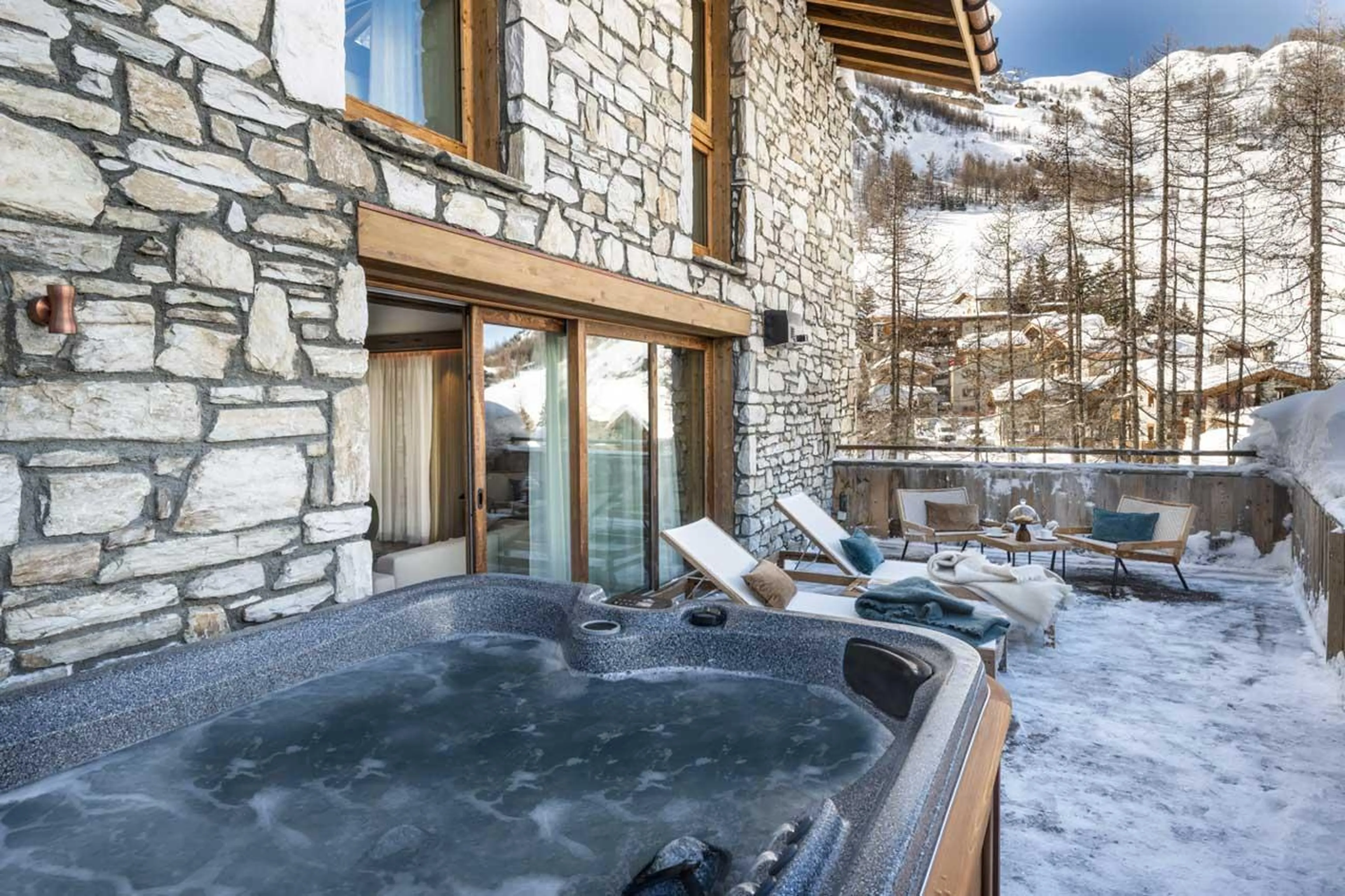 Outdoor hot tub at Silverstone Lodge 1 in Val d'Isere