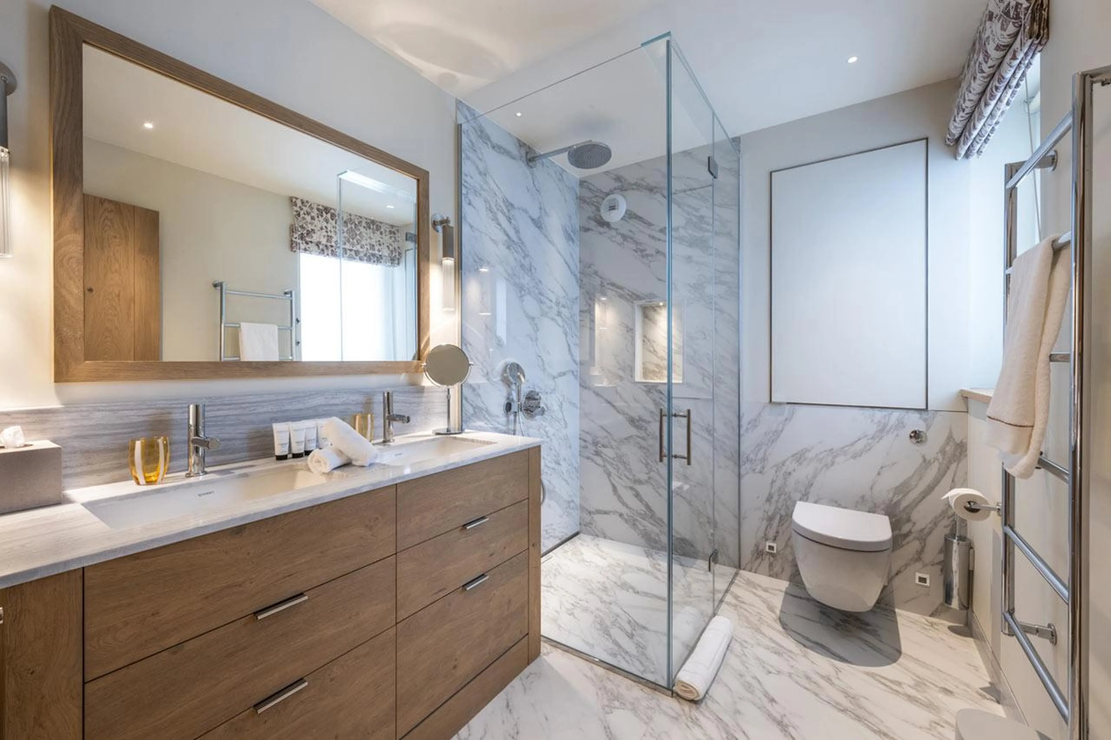 Shower room with double basin at Silverstone Lodge Penthouse 4 in Val d'Isere