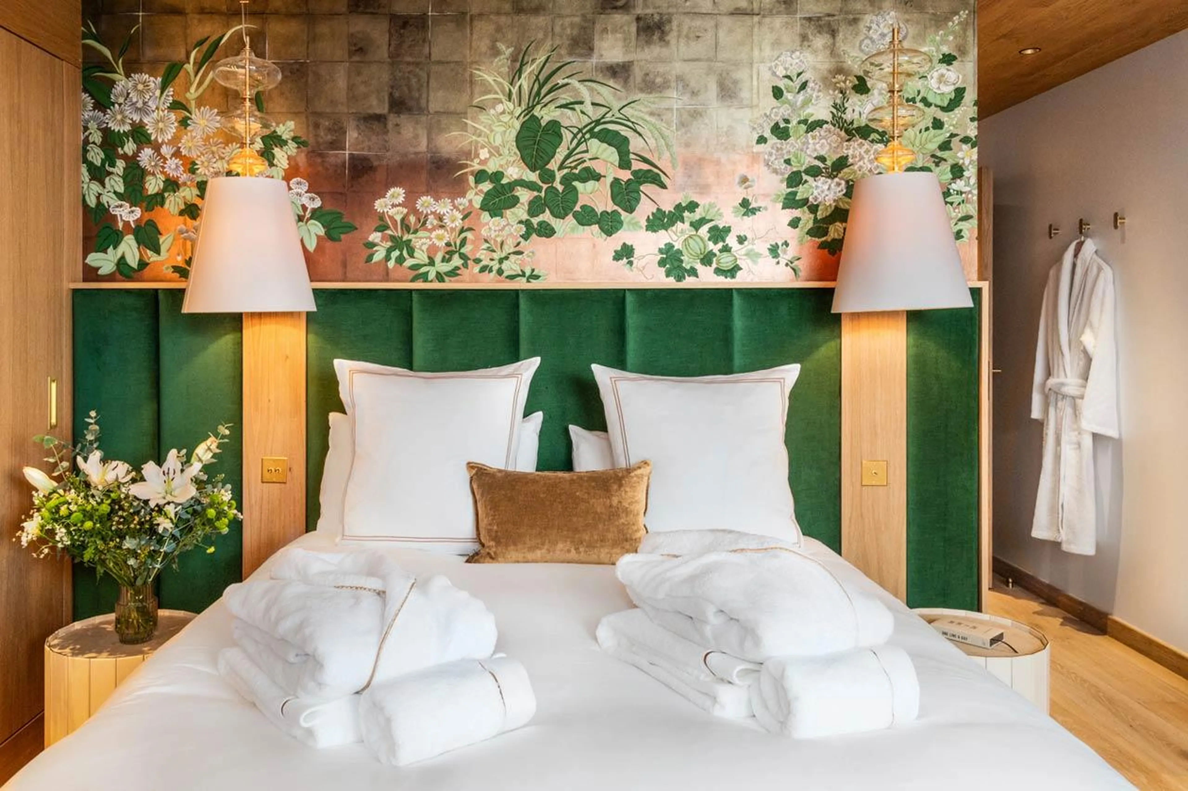 Double bedroom at Silverstone Lodge 5 in Val d'Isere