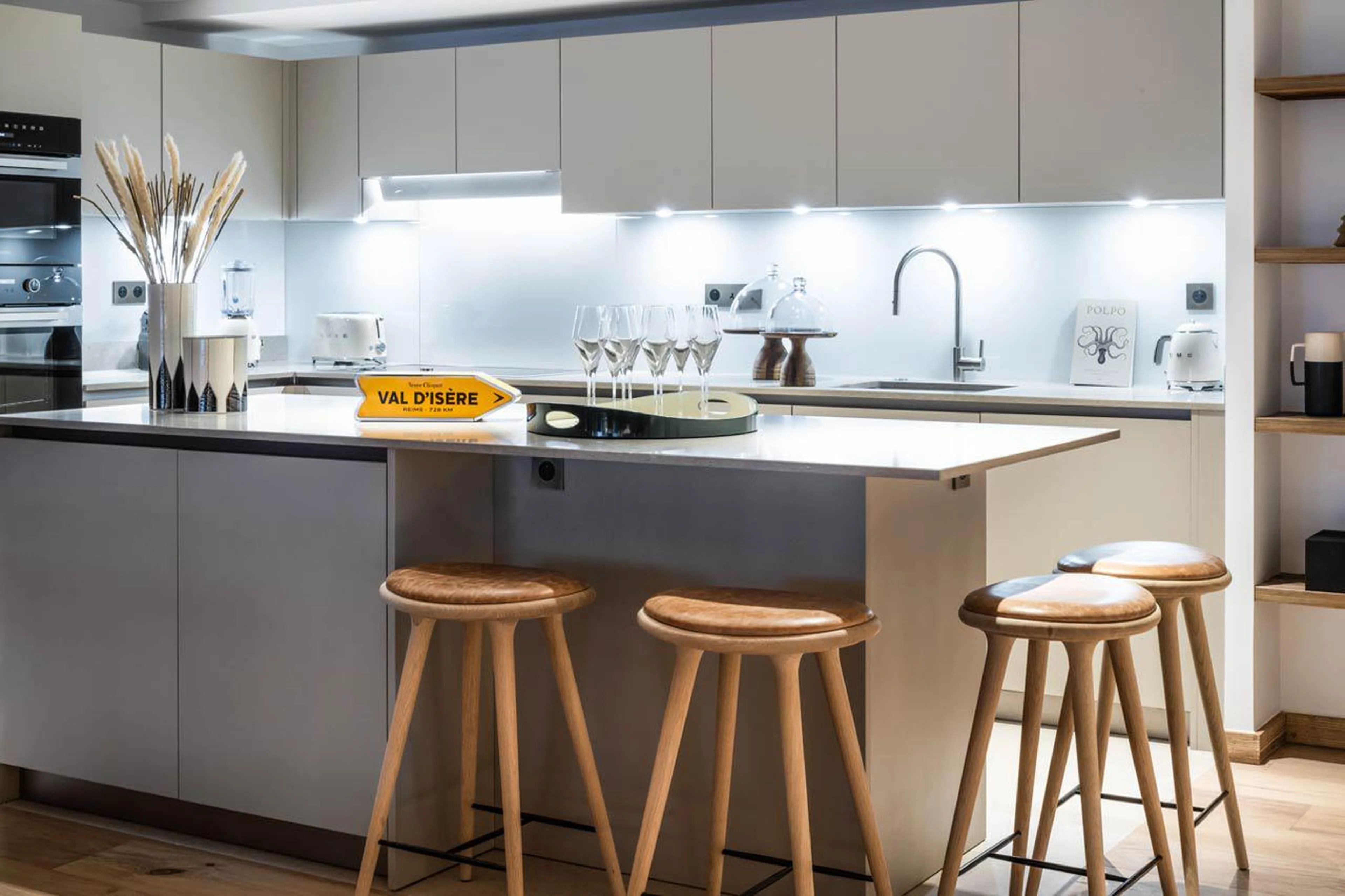 Well equipped kitchen with central island at Silverstone Lodge 2 in Val d'Isere